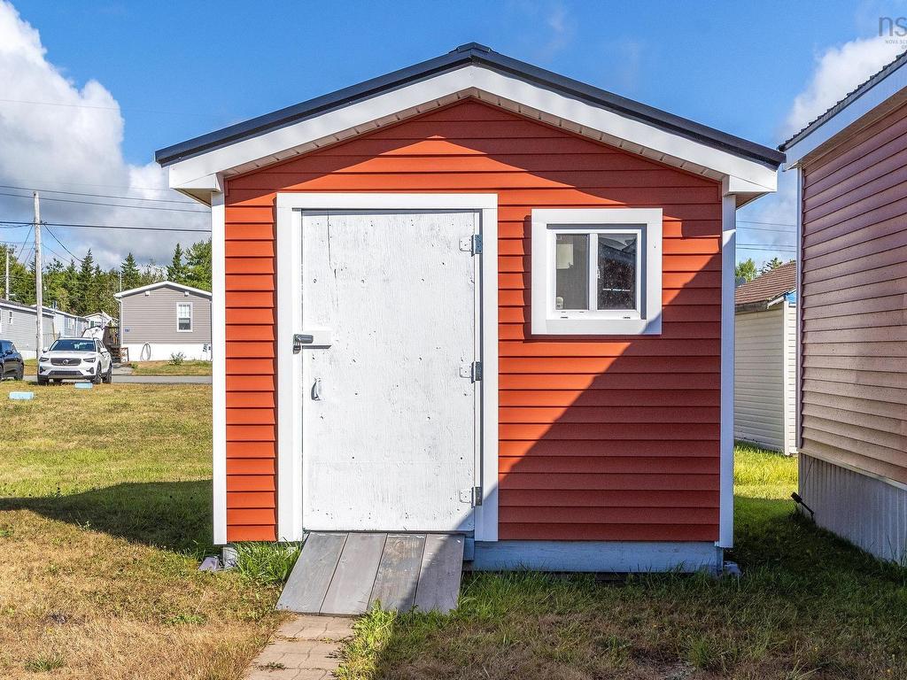 












25 Owen Avenue

,
Mount Uniacke,




NS
B0N 1Z0

