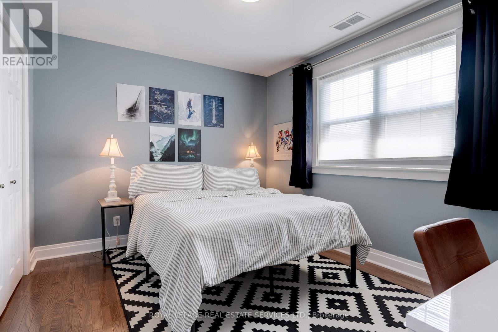 












41 FAIRWOOD PLACE E

,
Burlington,




Ontario
L7T2B7

