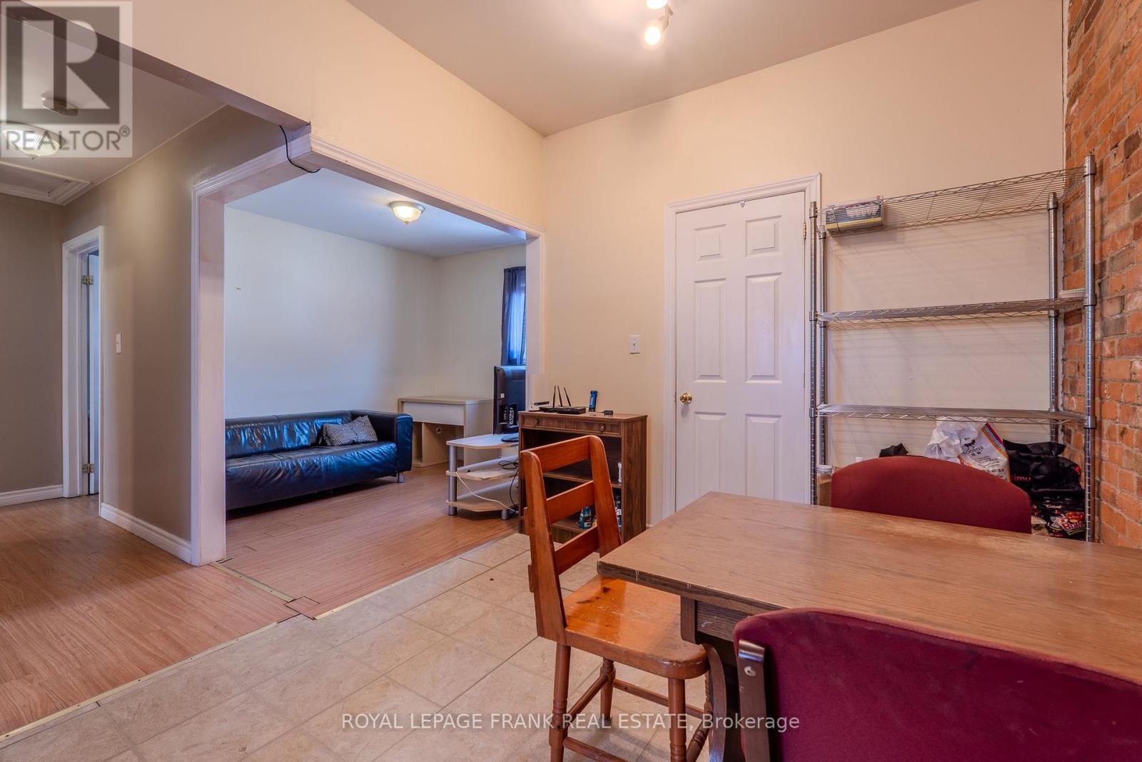 












87 DURHAM STREET W

,
Kawartha Lakes (Lindsay),




Ontario
K9V2P8

