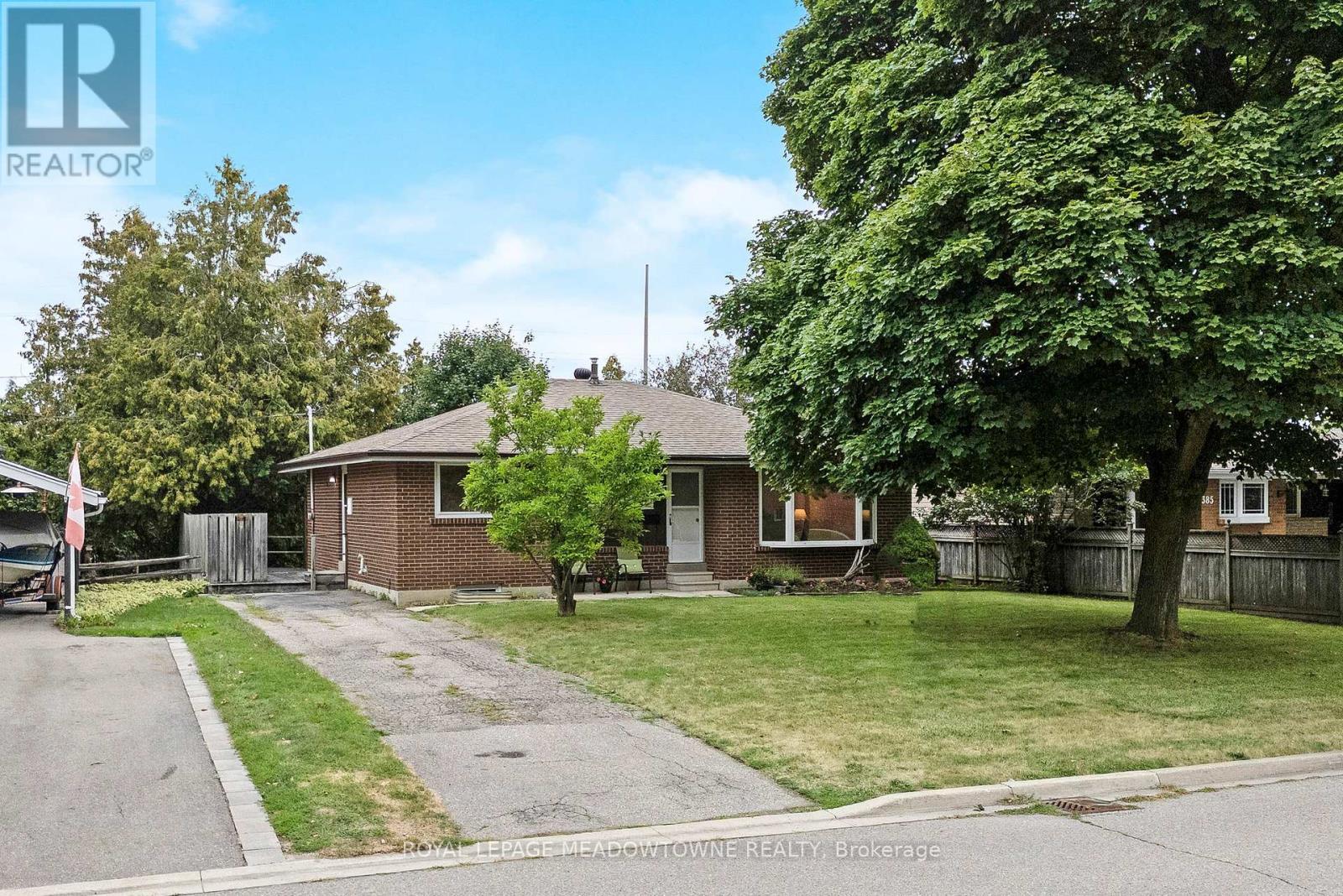 












379 WILLIAMS AVENUE

,
Milton,




Ontario
L9T2G3

