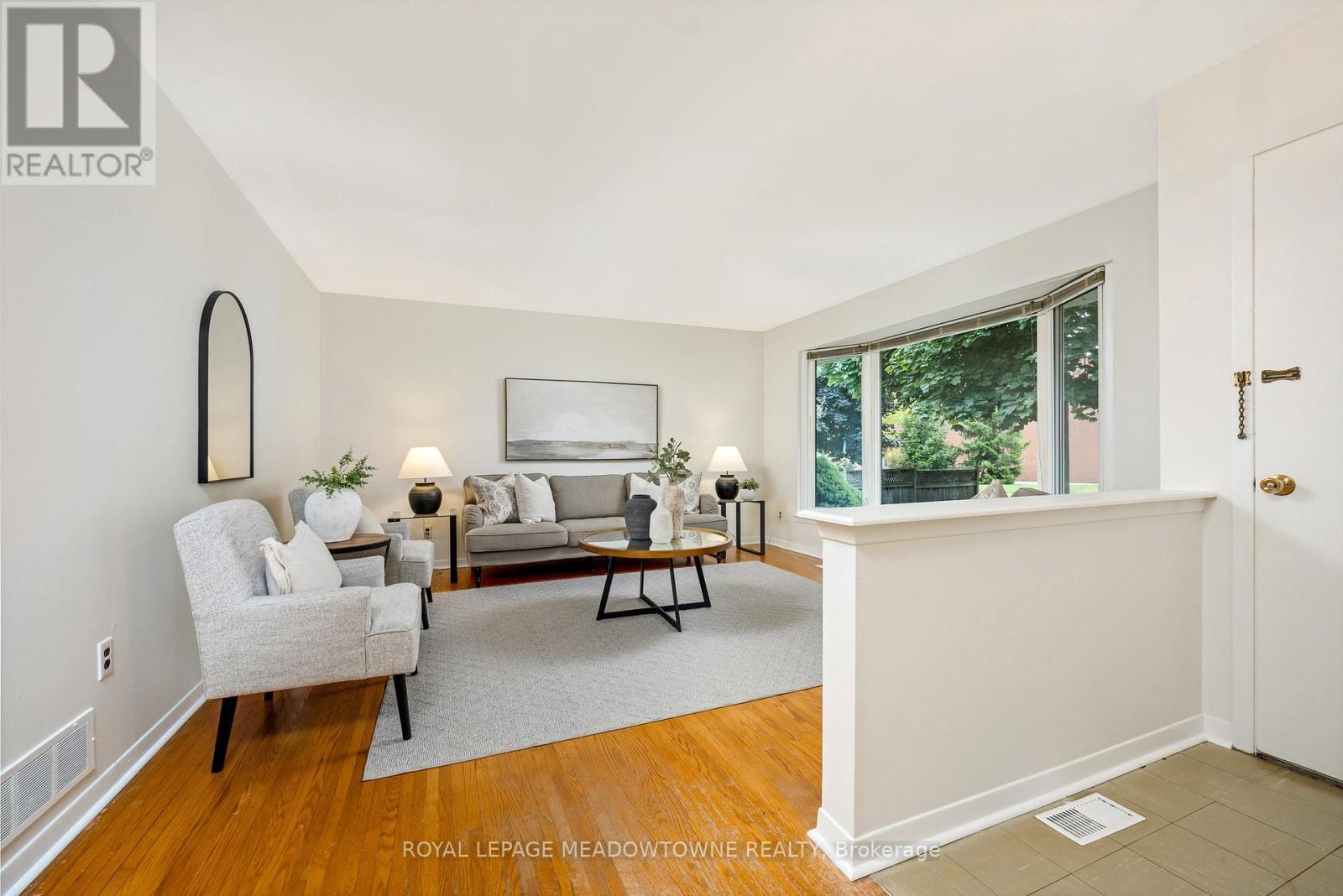 












379 WILLIAMS AVENUE

,
Milton,




Ontario
L9T2G3

