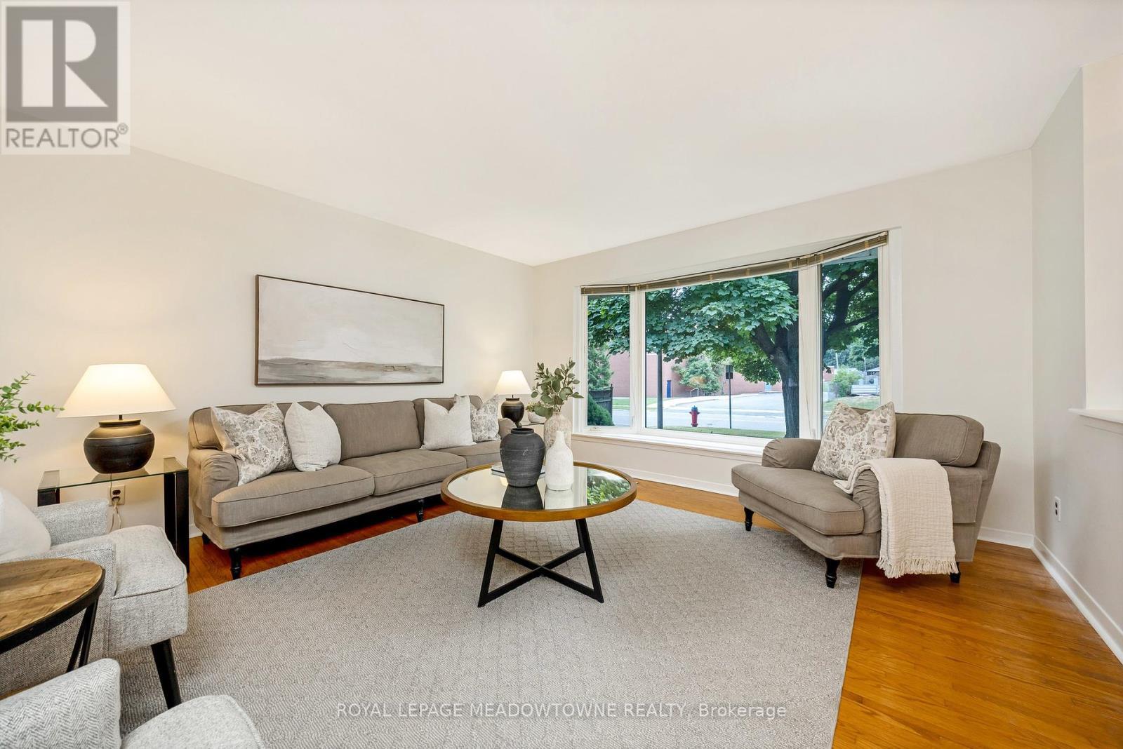 












379 WILLIAMS AVENUE

,
Milton,




Ontario
L9T2G3

