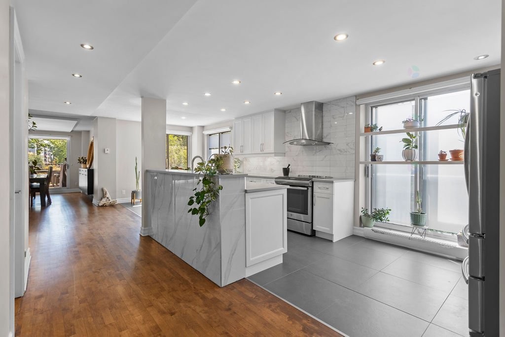 









4570


Ch. des Cageux

, 101,
Laval (Chomedey),




QC
H7W2S7

