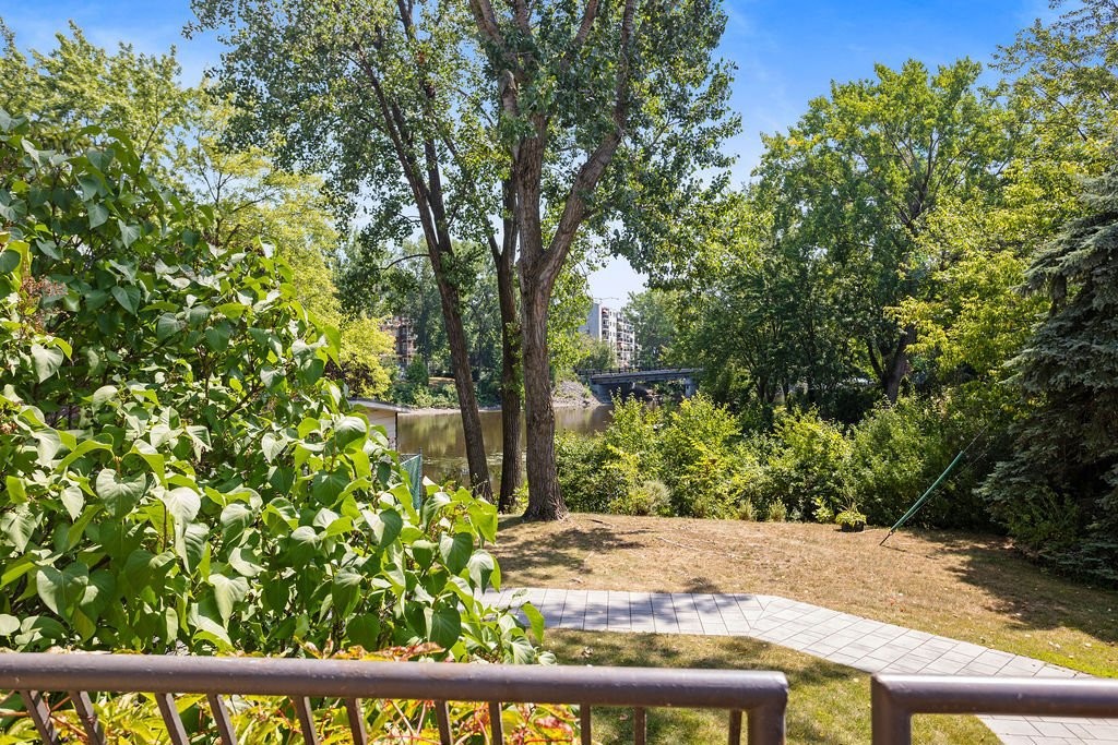 









4570


Ch. des Cageux

, 101,
Laval (Chomedey),




QC
H7W2S7

