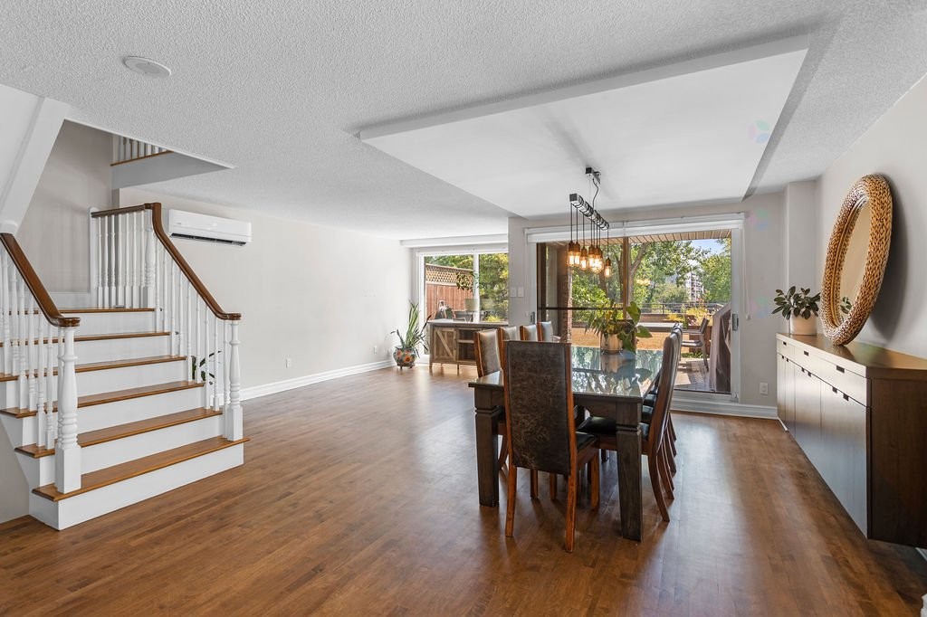 









4570


Ch. des Cageux

, 101,
Laval (Chomedey),




QC
H7W2S7

