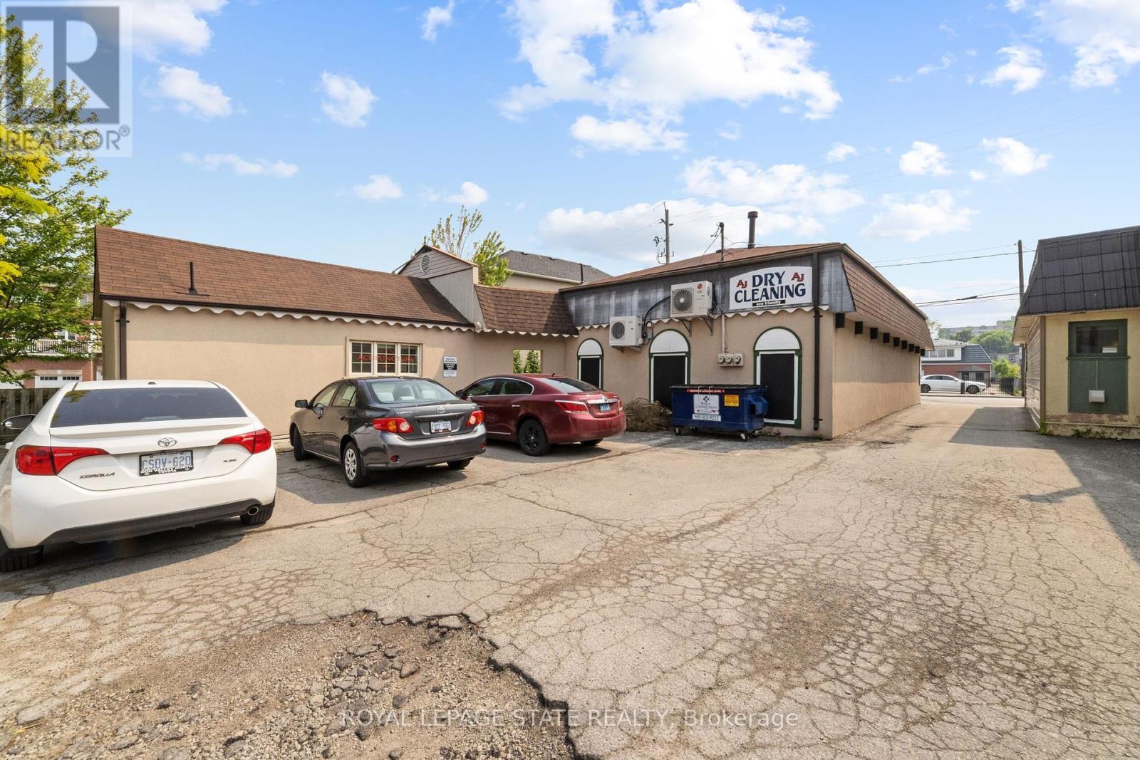 












3 - 19 MAIN STREET S

,
Hamilton,




Ontario
L0R2H0

