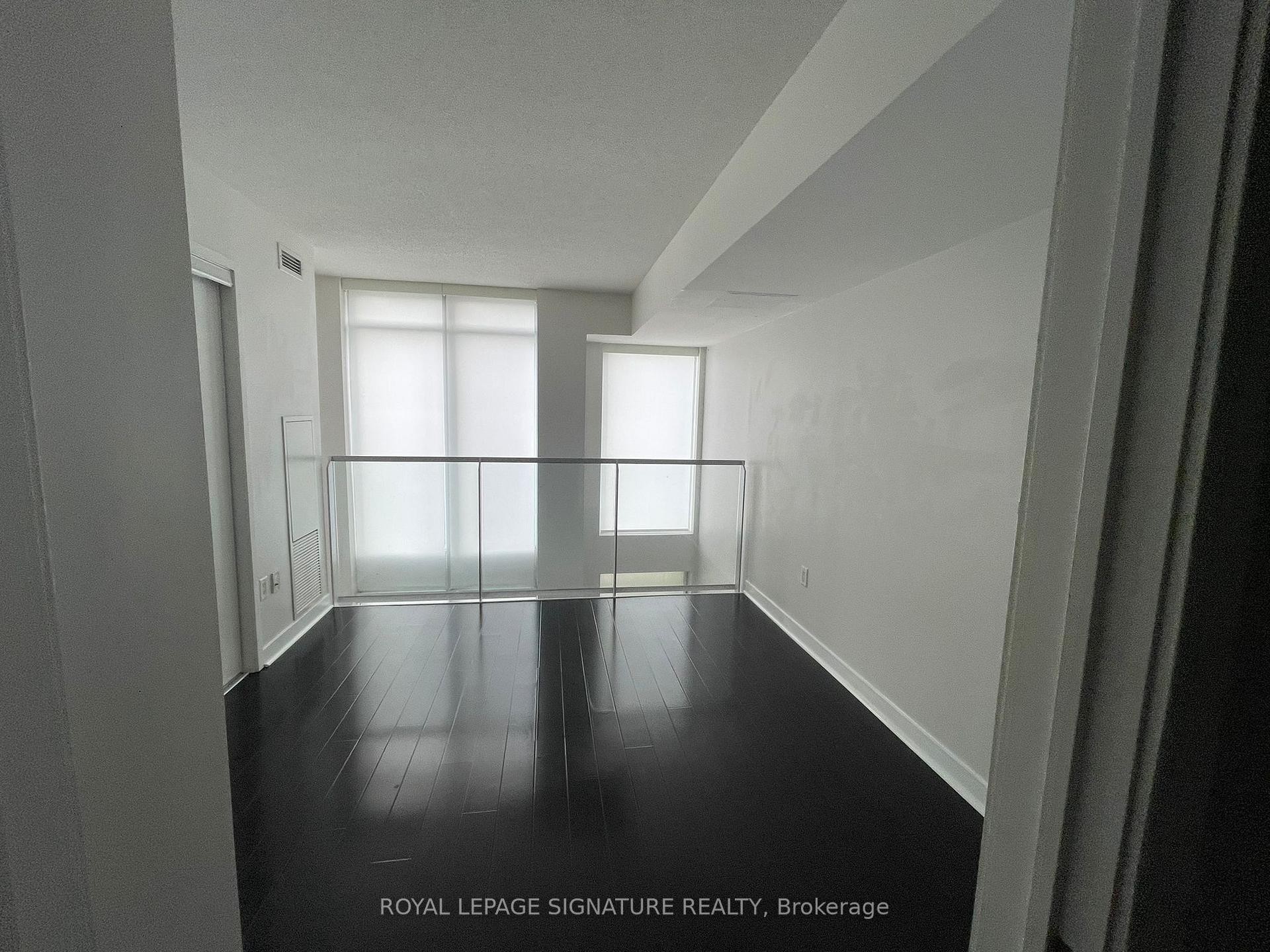 









15


Brunel

Court, 102,
Toronto,




ON
M5V 3Y6


