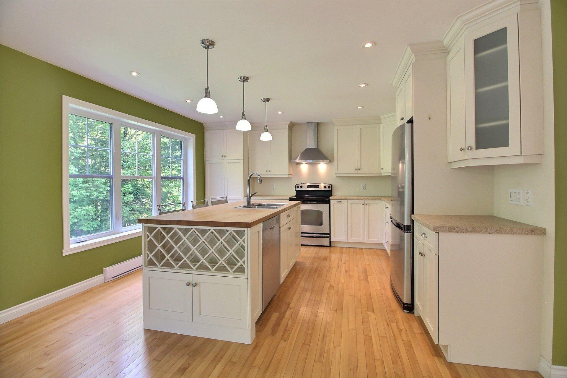 









27


Rue de la Crête

,
Orford,




QC
J1X0C5

