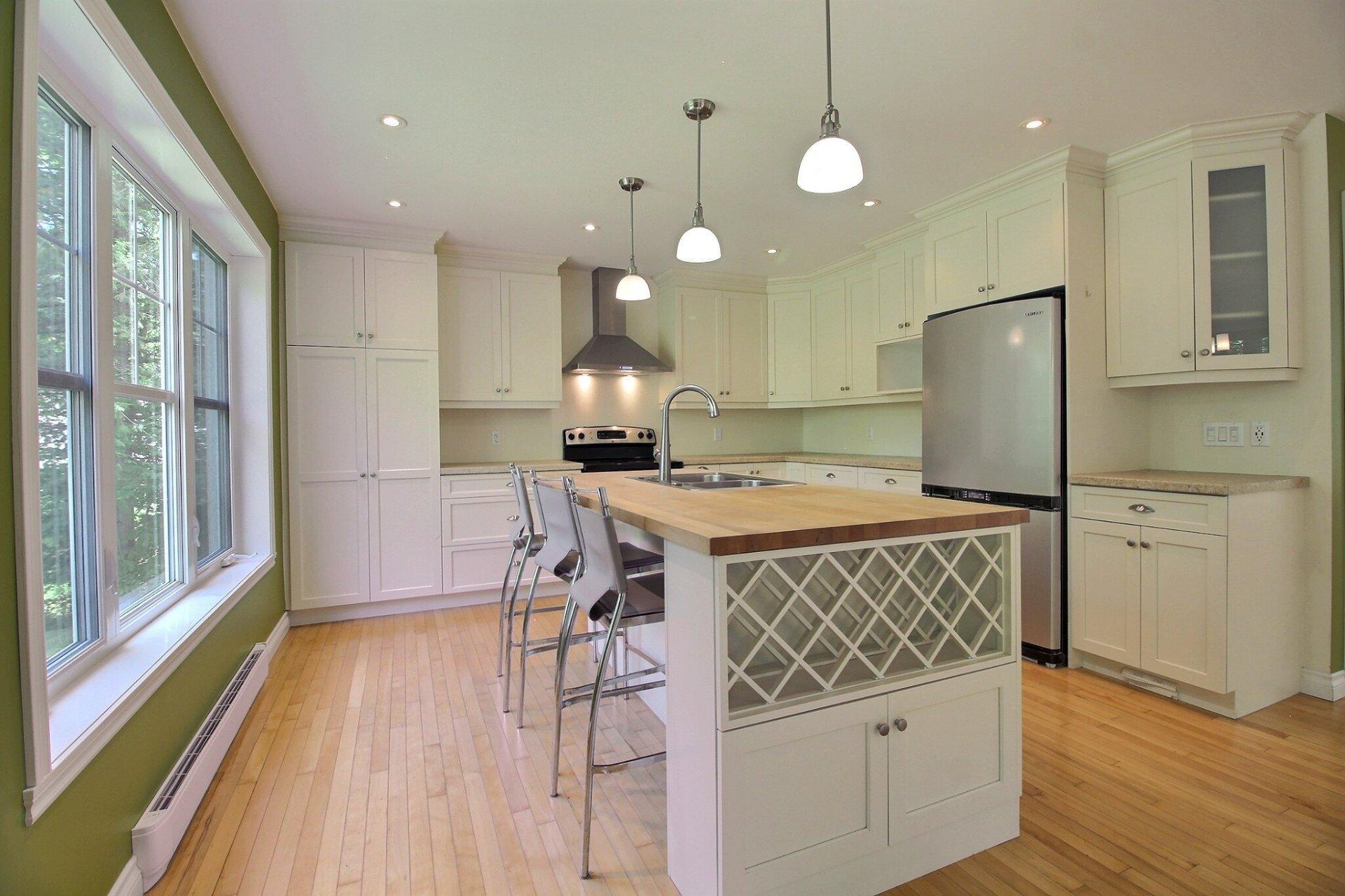 









27


Rue de la Crête

,
Orford,




QC
J1X0C5

