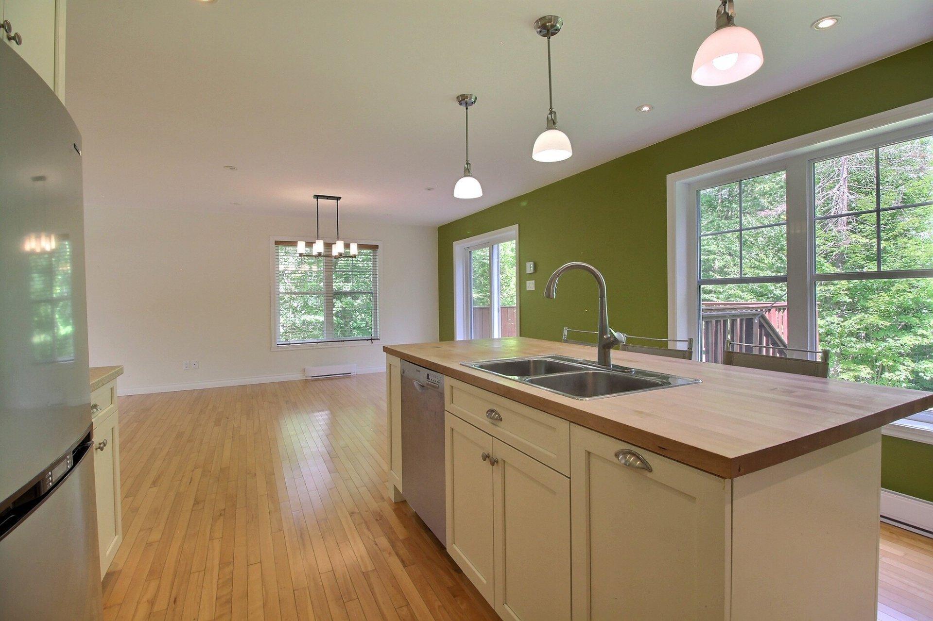 









27


Rue de la Crête

,
Orford,




QC
J1X0C5

