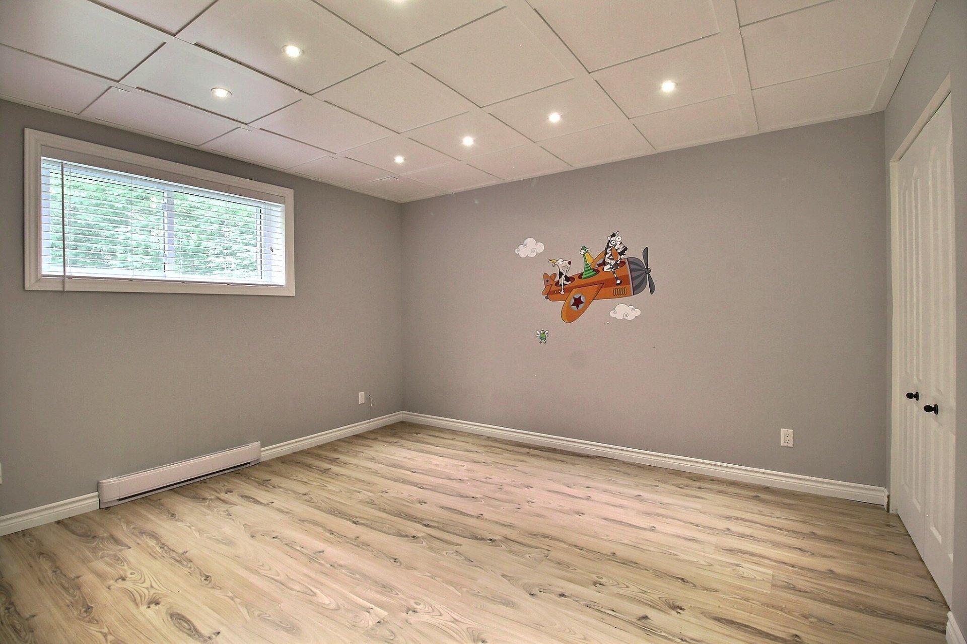 









27


Rue de la Crête

,
Orford,




QC
J1X0C5

