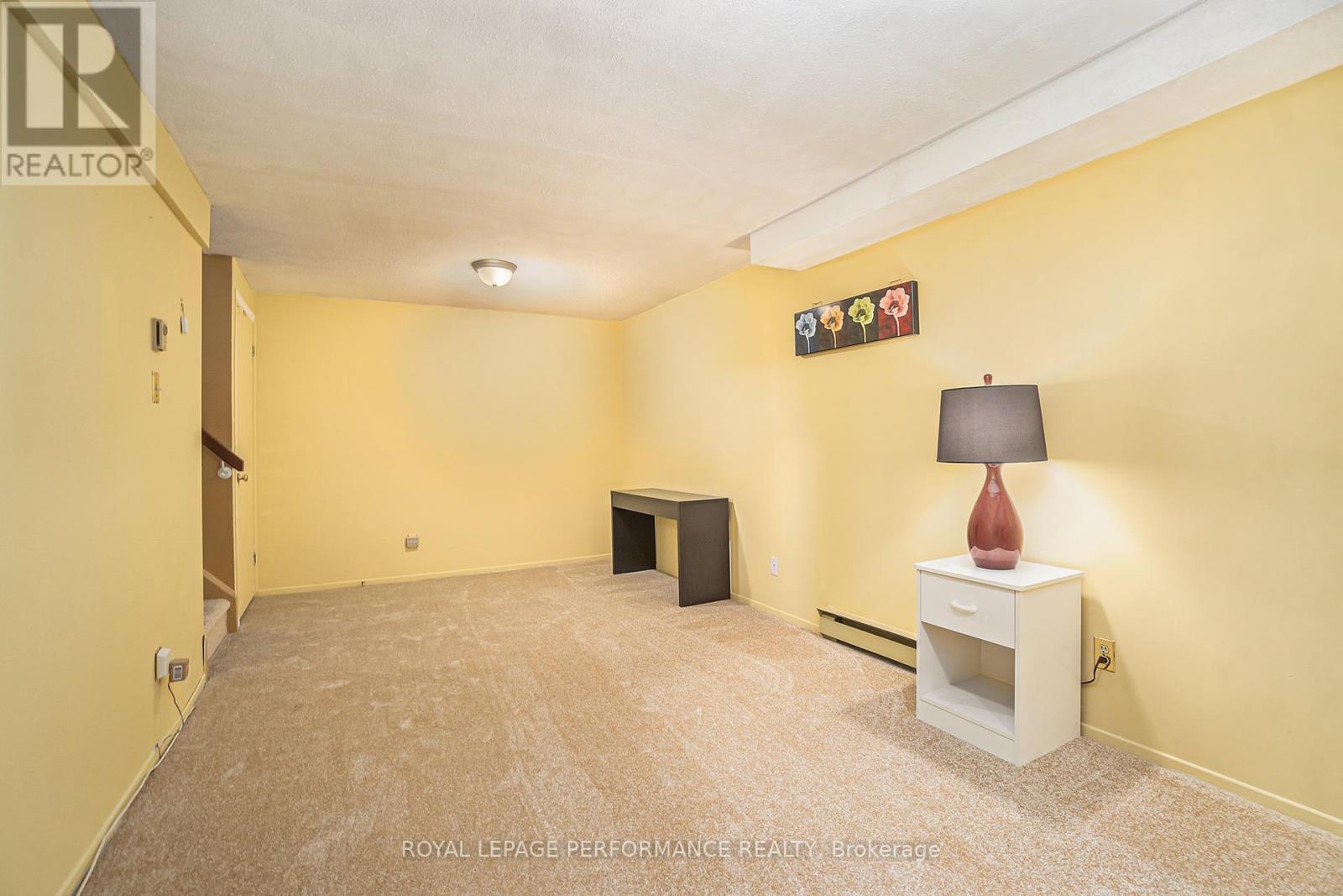 












201 - 1765 CABARET LANE

,
Ottawa,




Ontario
K4A2H2

