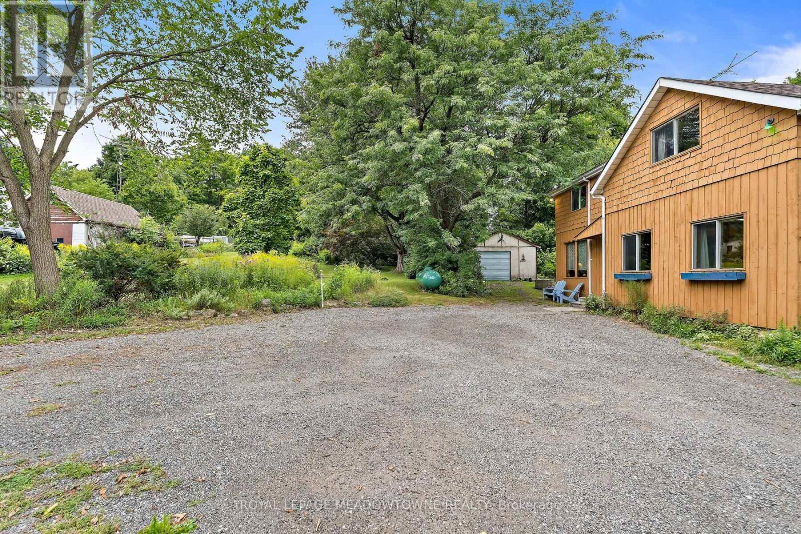 












11369 22 SIDE ROAD

,
Halton Hills,




Ontario
L0P1H0

