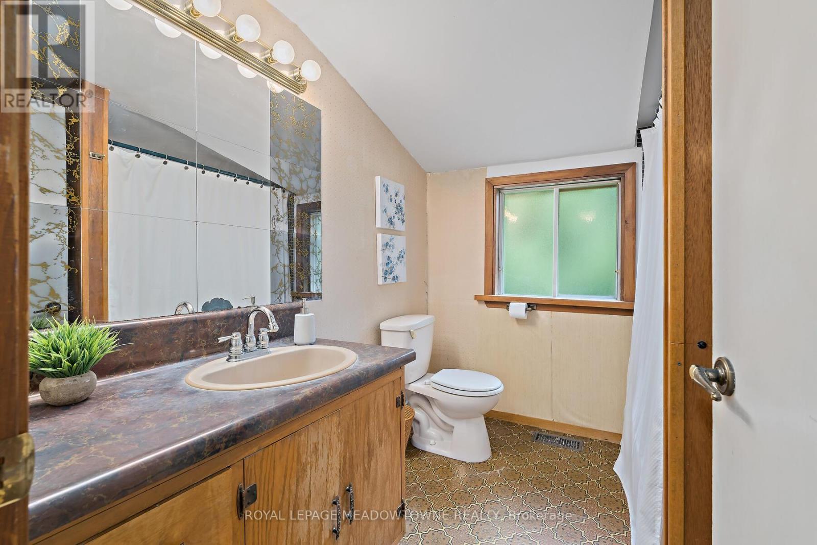 












11369 22 SIDE ROAD

,
Halton Hills,




Ontario
L0P1H0

