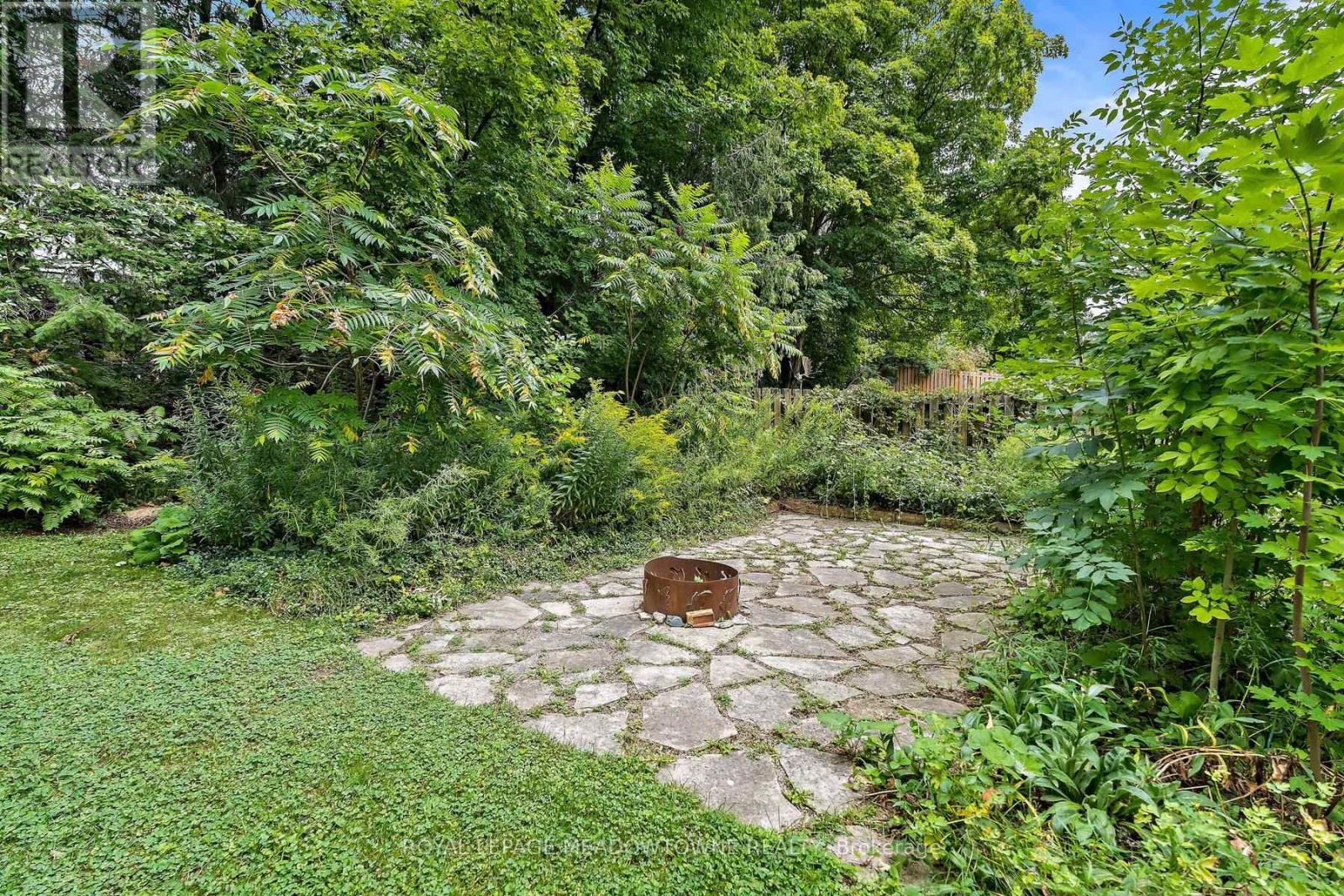 












11369 22 SIDE ROAD

,
Halton Hills,




Ontario
L0P1H0

