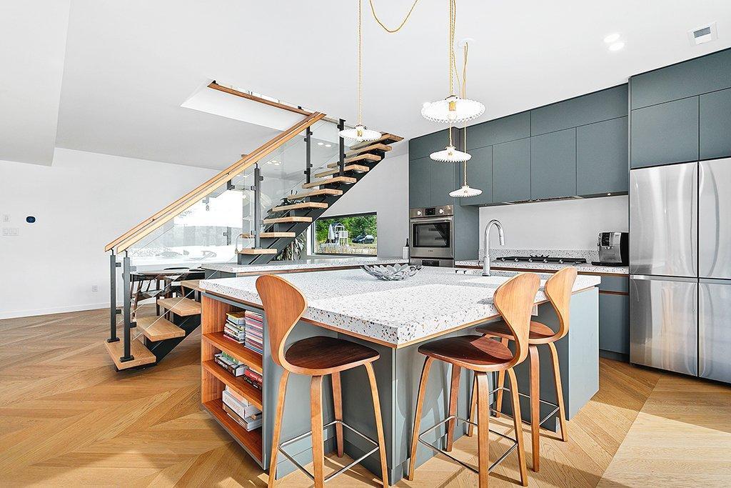 









94


Av. Palmer

,
Otter Lake,




QC
J0X2P0

