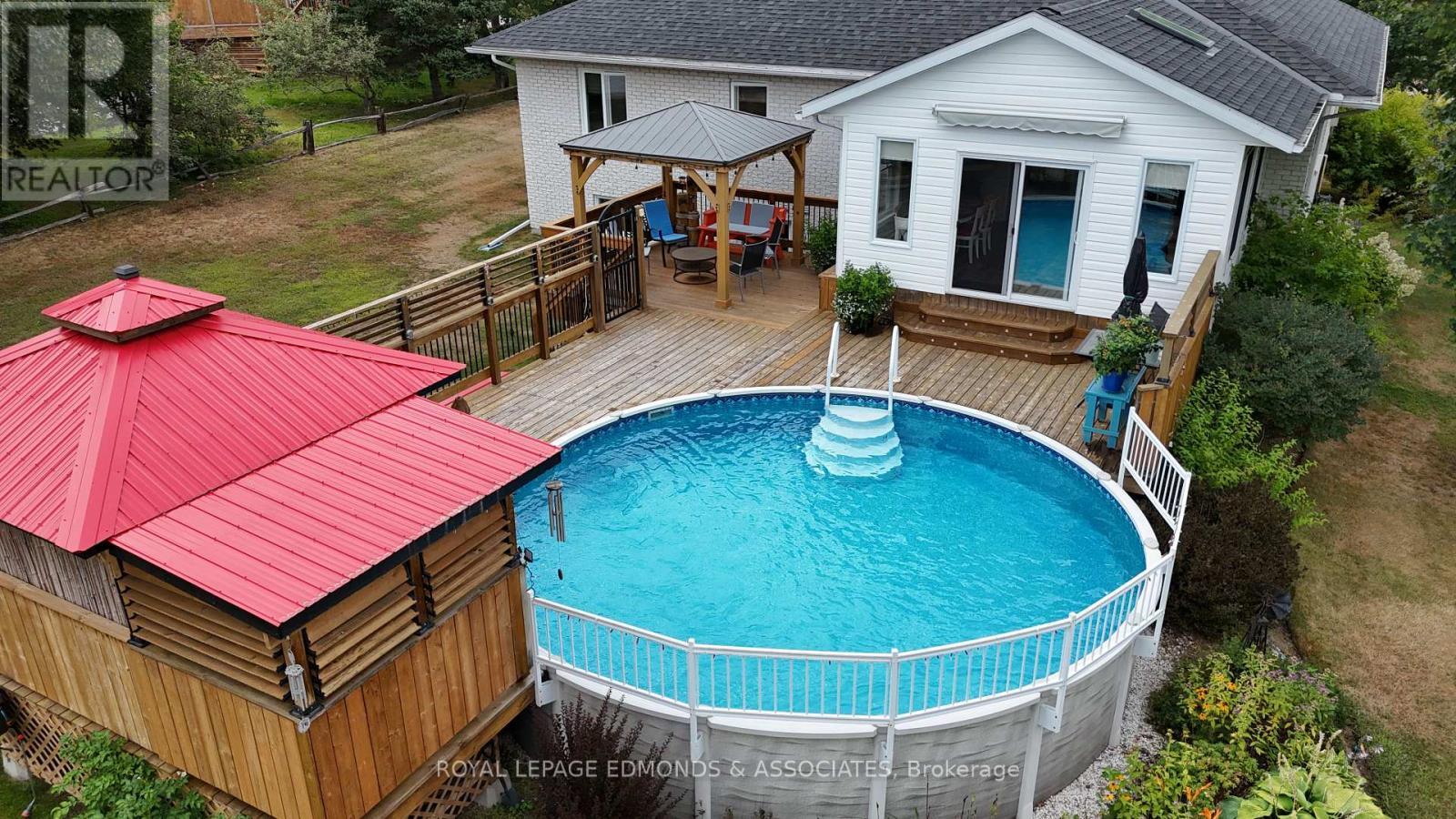 












4 JAMIE CRESCENT

,
Petawawa,




Ontario
K8H3N2

