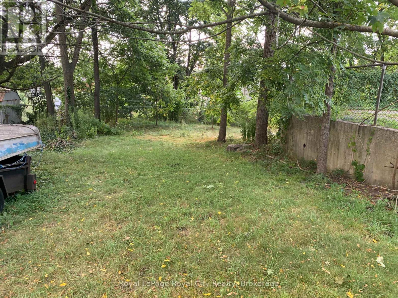 












180 WATERLOO AVENUE

,
Guelph (Downtown),




Ontario
N1H3J3


