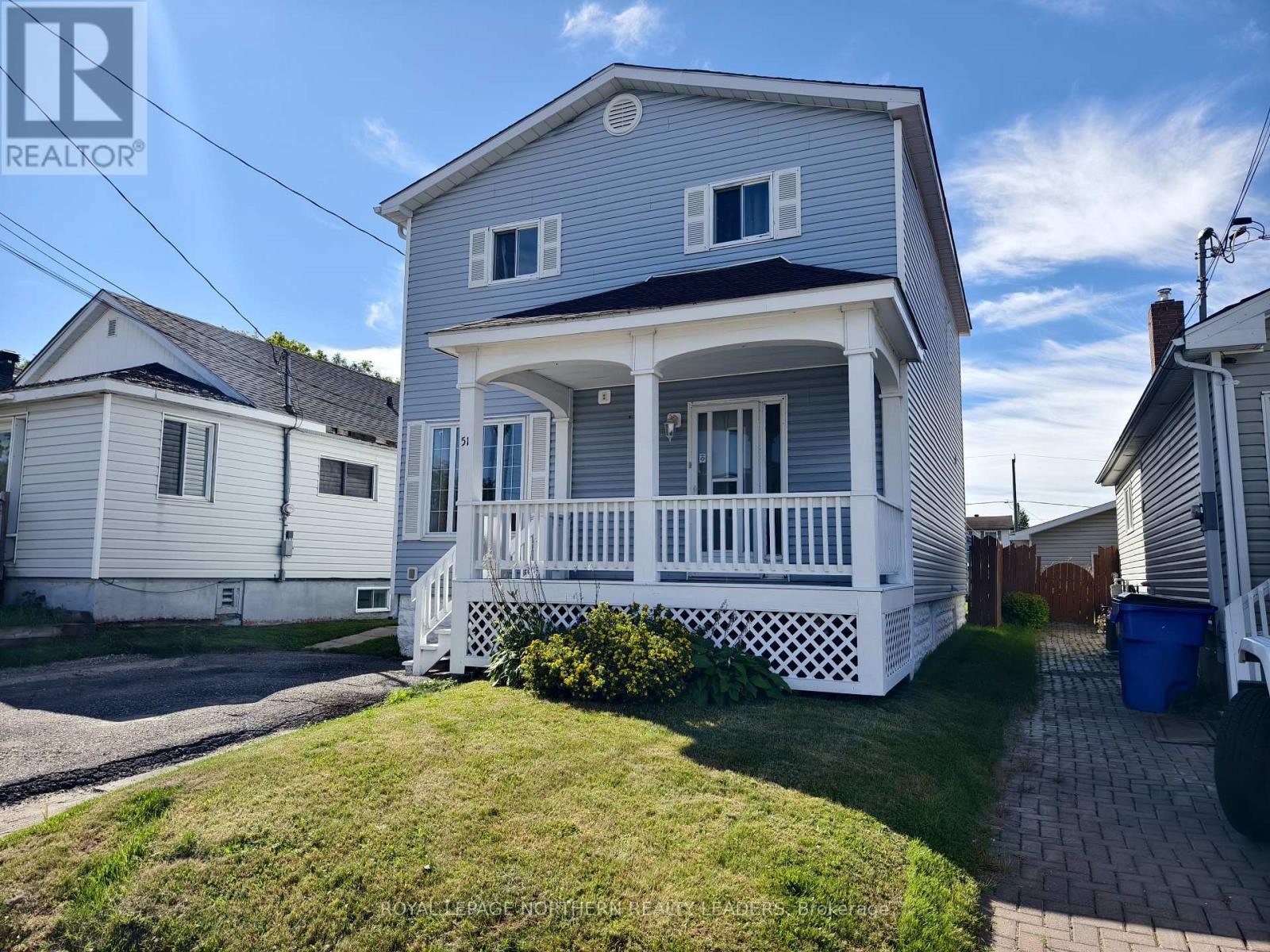 












51 CARLIN AVENUE

,
Timmins (TM - TNW - Algonquin to Jubilee),




Ontario
P4N4K8

