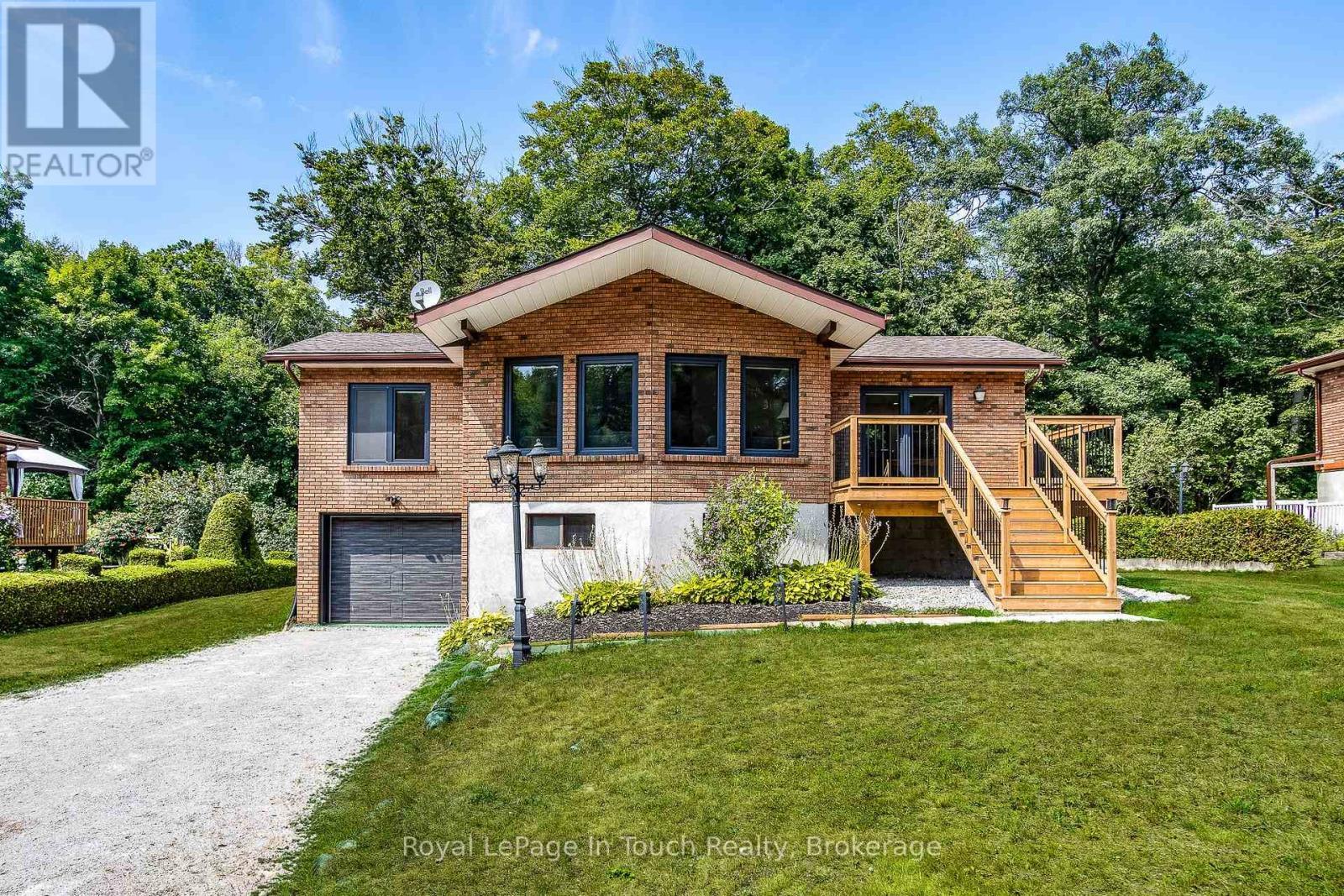












26 GLEN CEDAR DRIVE

,
Tiny,




Ontario
L9M0H8

