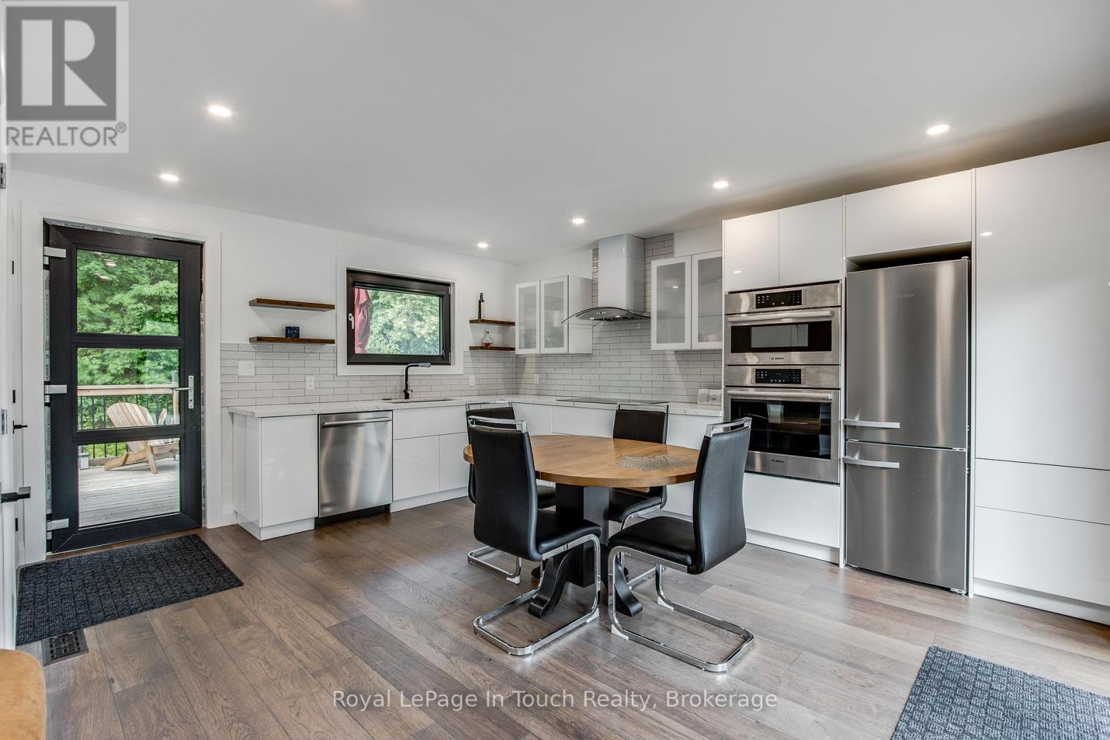 












26 GLEN CEDAR DRIVE

,
Tiny,




Ontario
L9M0H8

