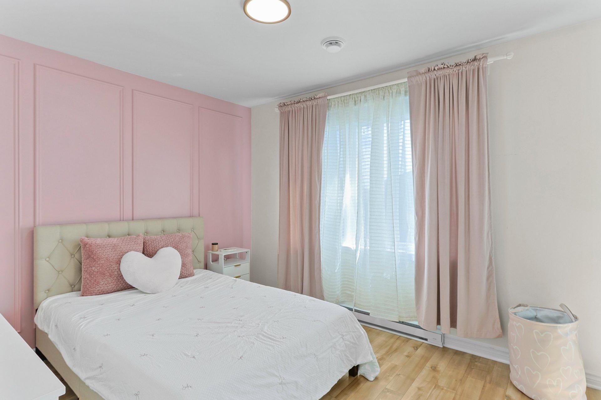 









871


Rue Vinet

,
Salaberry-de-Valleyfield,




QC
J6S0C9

