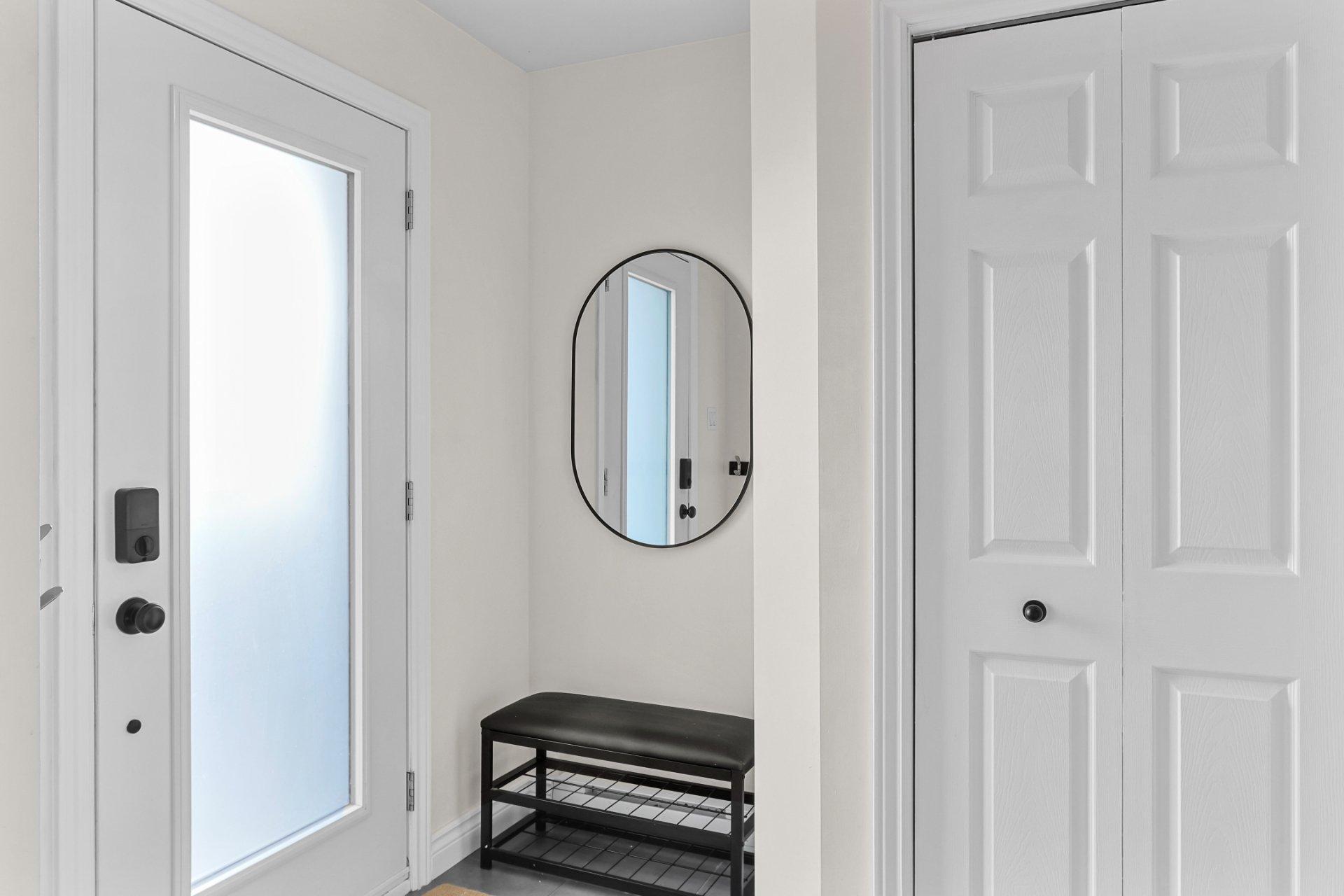 









871


Rue Vinet

,
Salaberry-de-Valleyfield,




QC
J6S0C9

