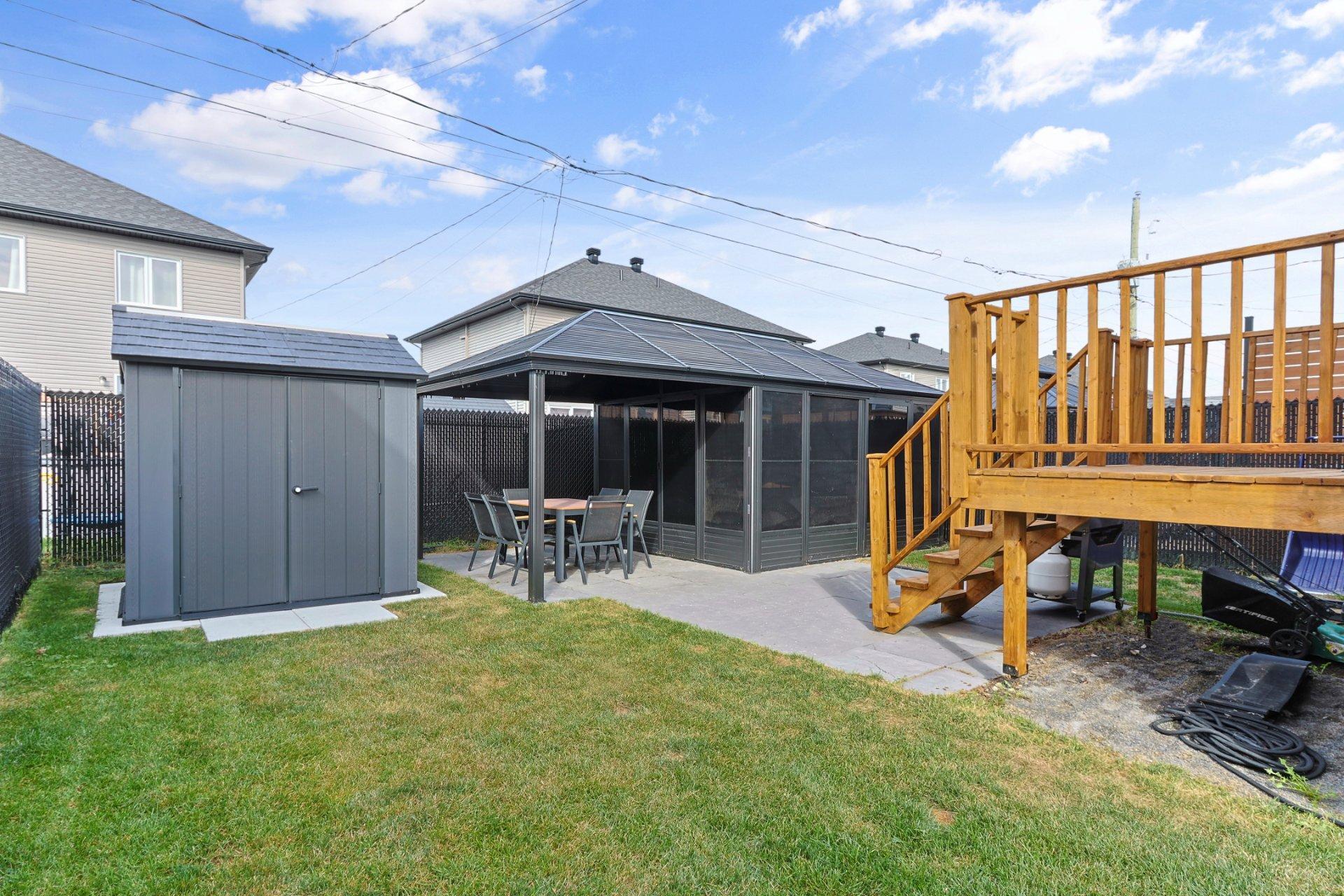 









871


Rue Vinet

,
Salaberry-de-Valleyfield,




QC
J6S0C9

