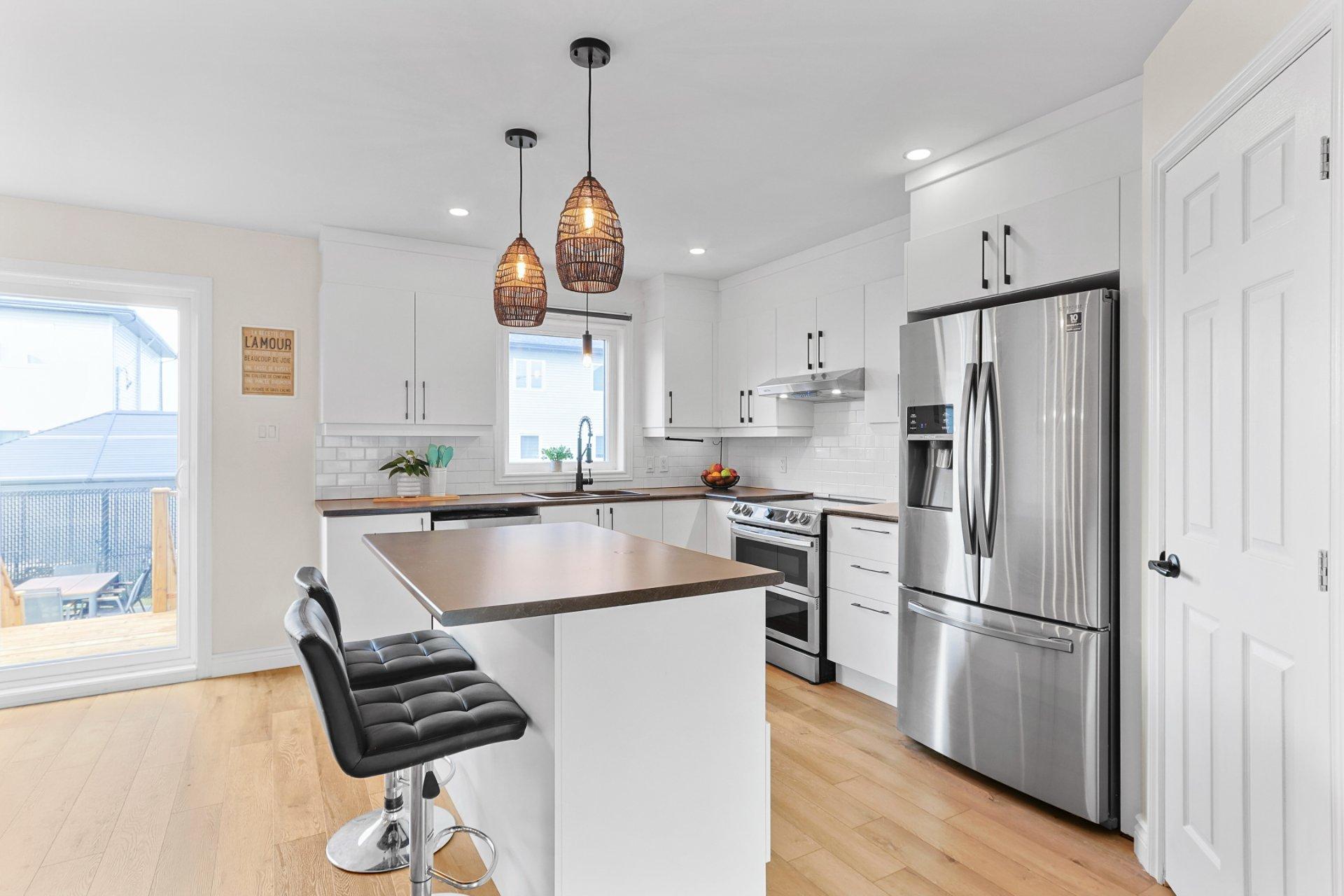 









871


Rue Vinet

,
Salaberry-de-Valleyfield,




QC
J6S0C9

