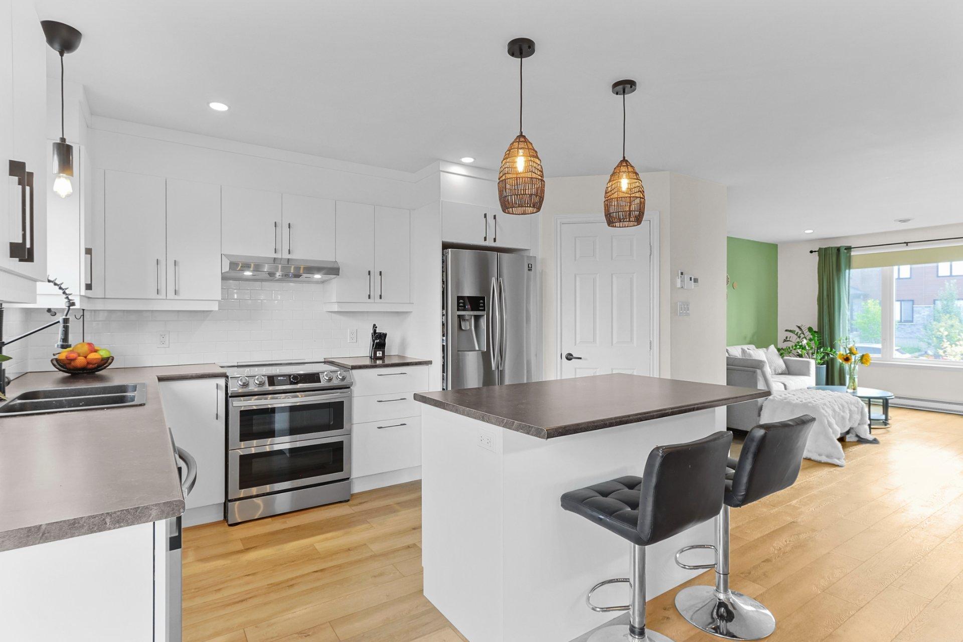 









871


Rue Vinet

,
Salaberry-de-Valleyfield,




QC
J6S0C9

