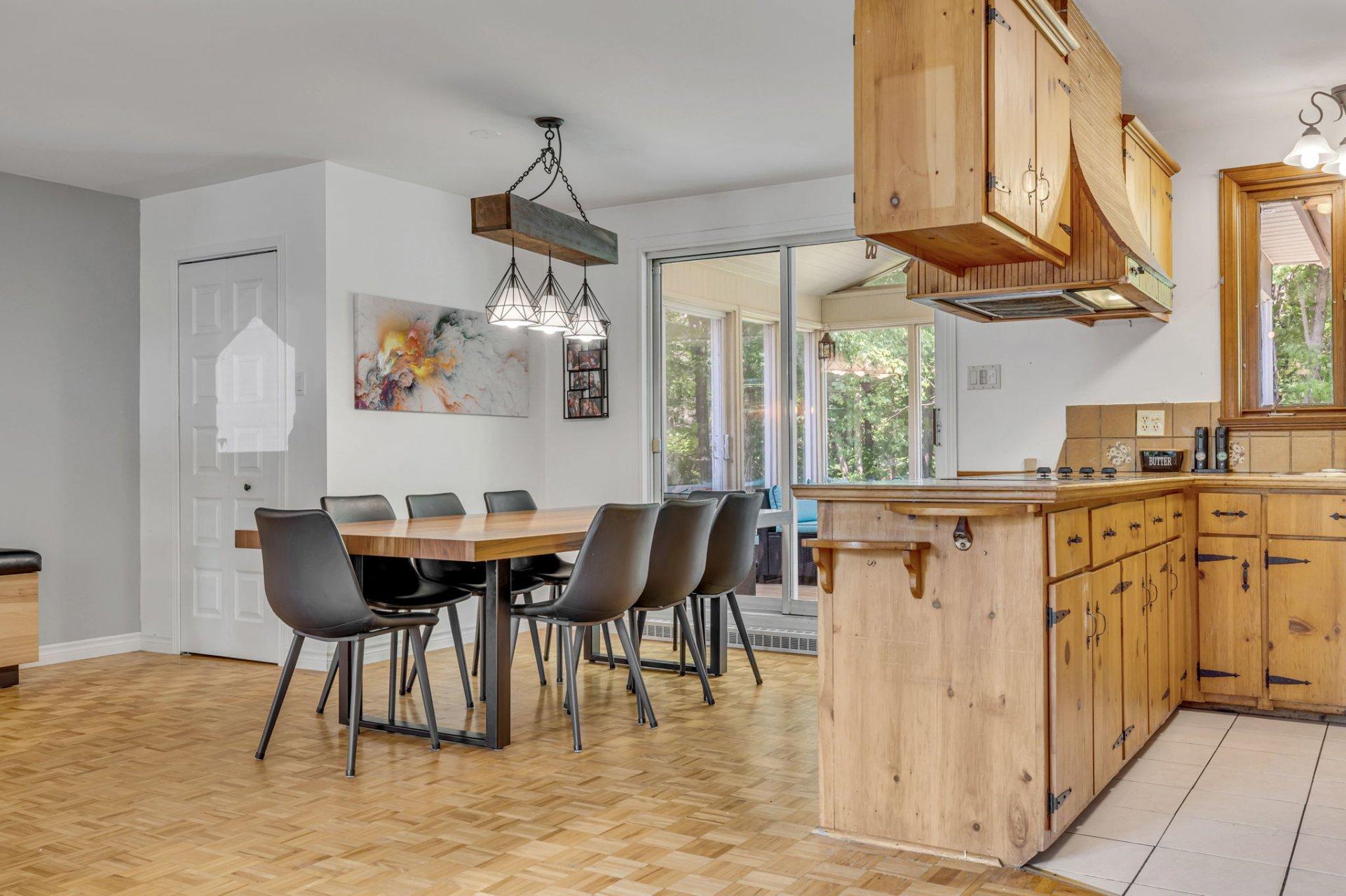









2450


Route de Fossambault

,
Sainte-Catherine-de-la-Jacques-Cartier,




QC
G3N1R3

