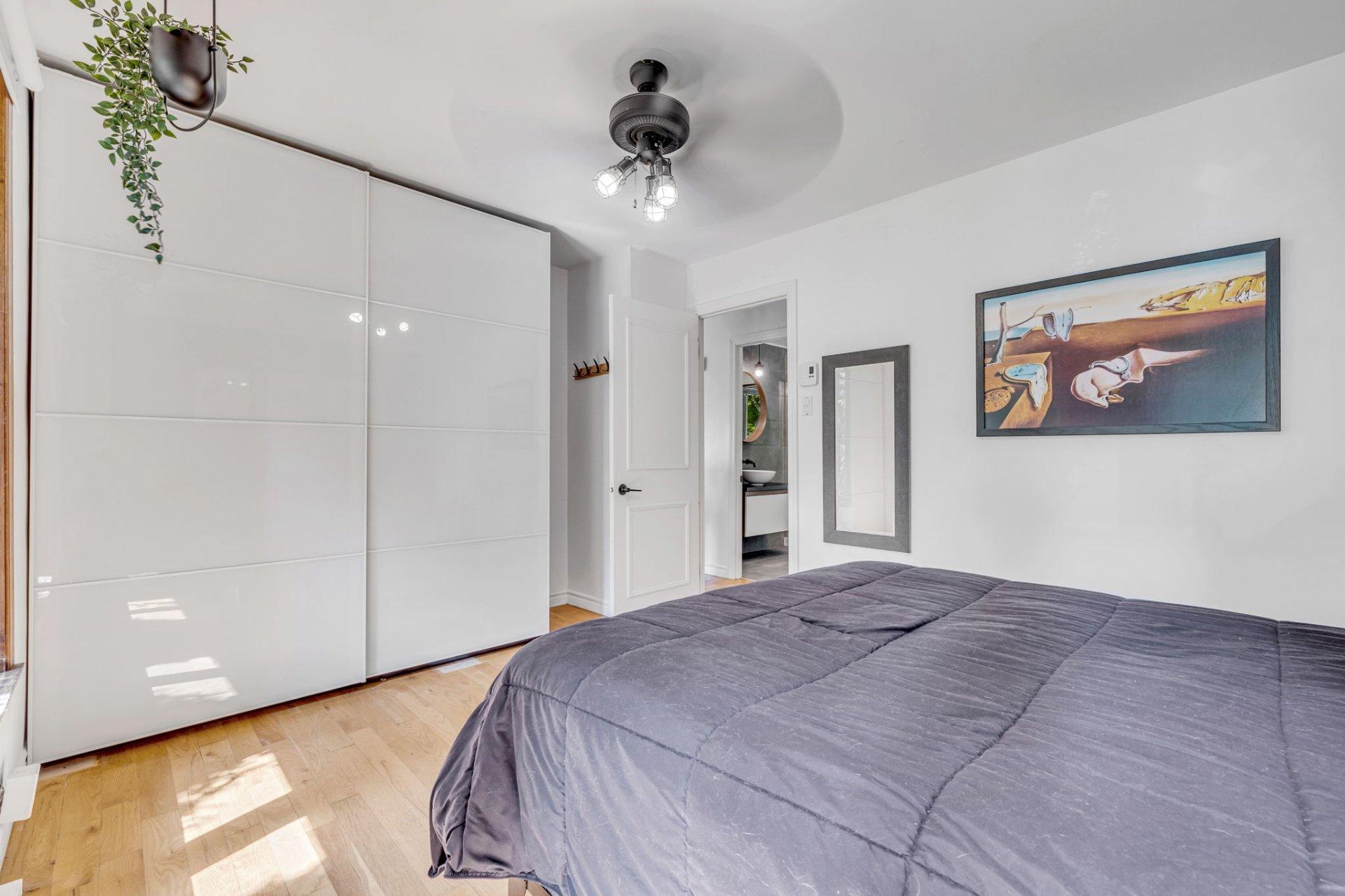 









2450


Route de Fossambault

,
Sainte-Catherine-de-la-Jacques-Cartier,




QC
G3N1R3

