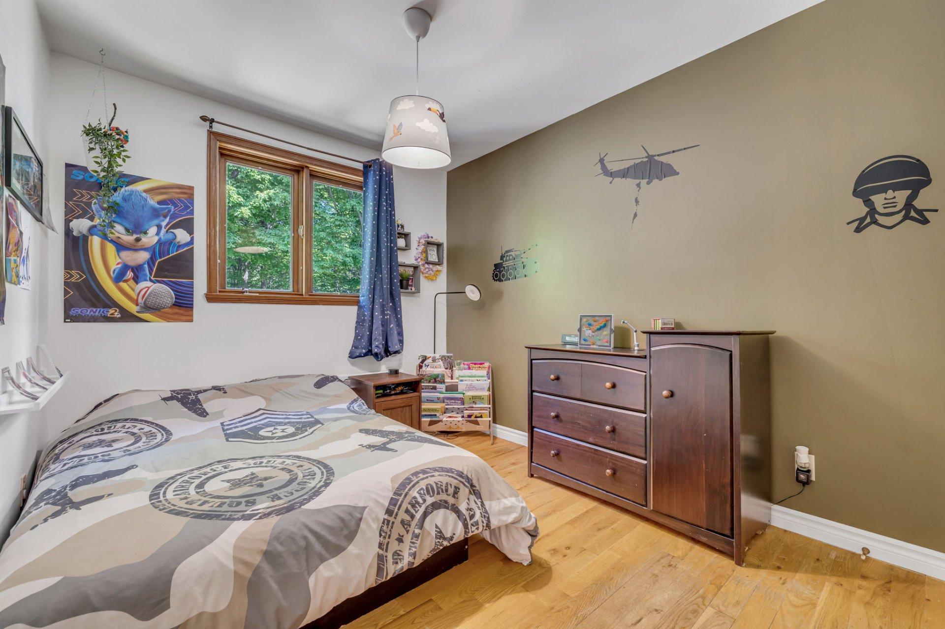 









2450


Route de Fossambault

,
Sainte-Catherine-de-la-Jacques-Cartier,




QC
G3N1R3

