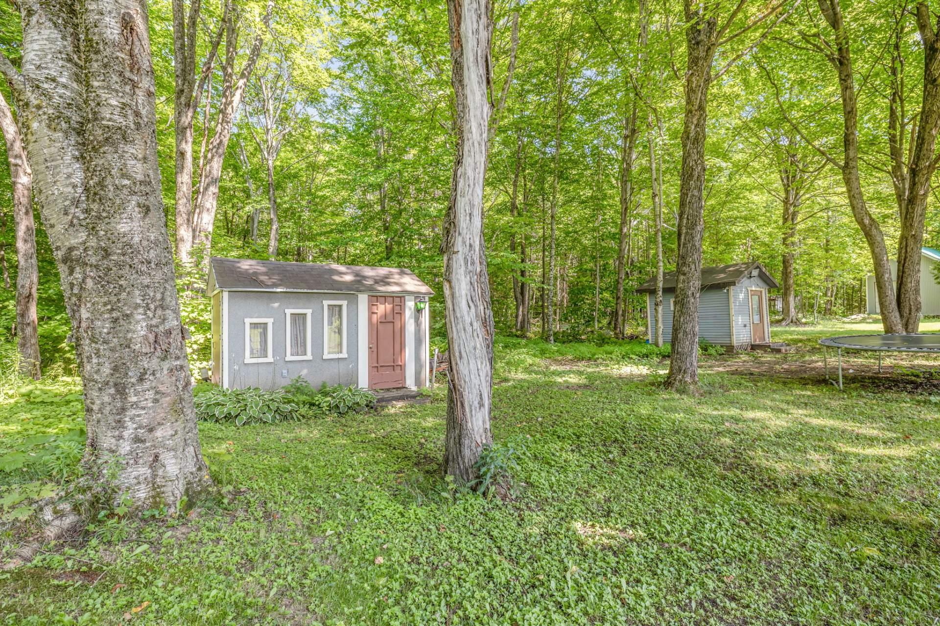









2450


Route de Fossambault

,
Sainte-Catherine-de-la-Jacques-Cartier,




QC
G3N1R3

