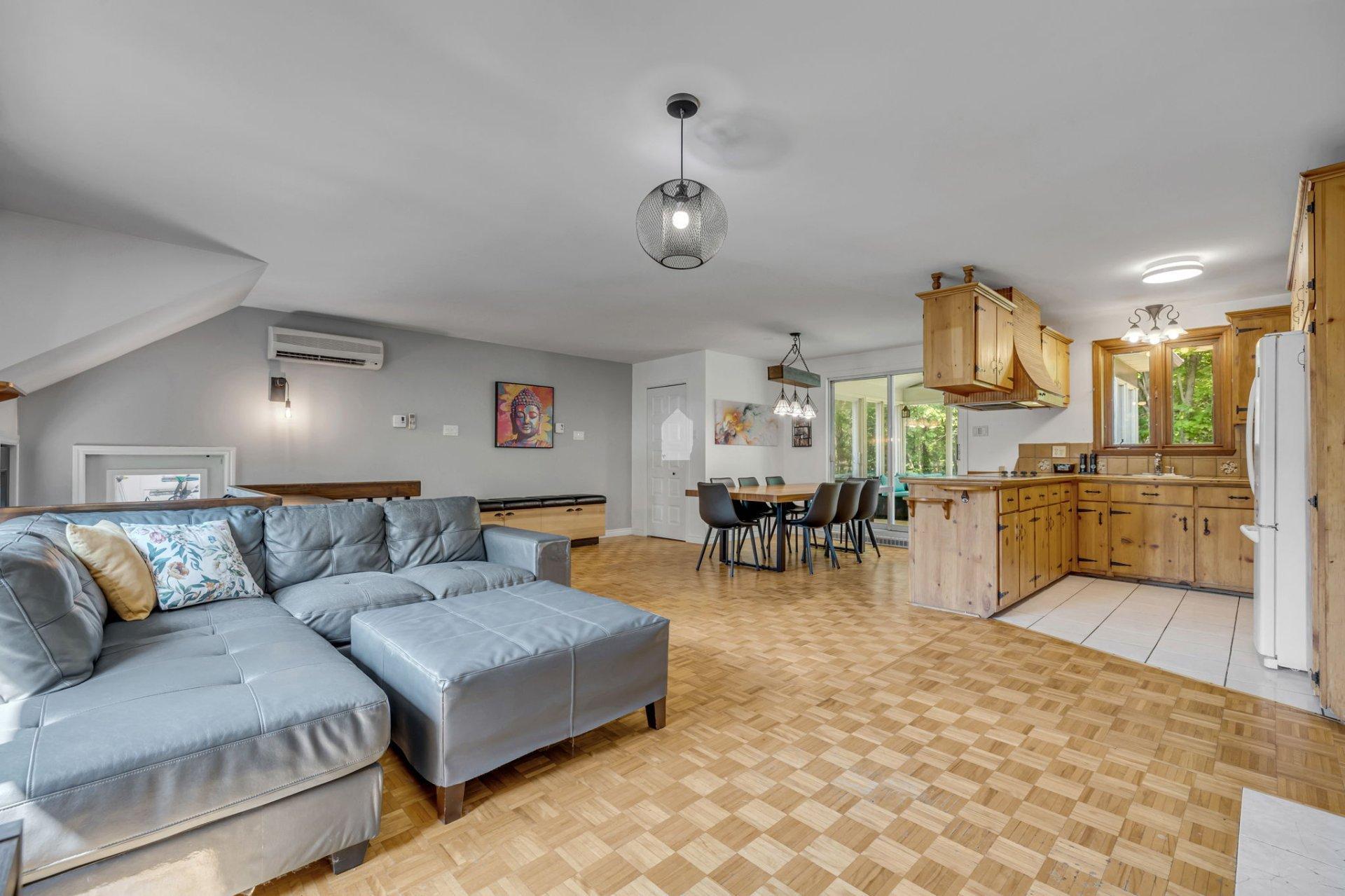 









2450


Route de Fossambault

,
Sainte-Catherine-de-la-Jacques-Cartier,




QC
G3N1R3

