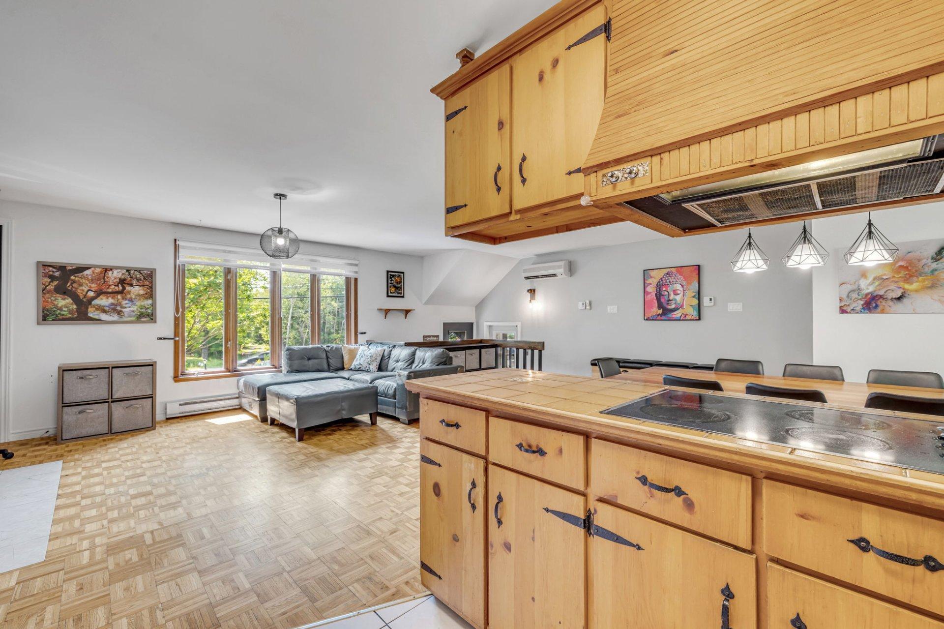









2450


Route de Fossambault

,
Sainte-Catherine-de-la-Jacques-Cartier,




QC
G3N1R3

