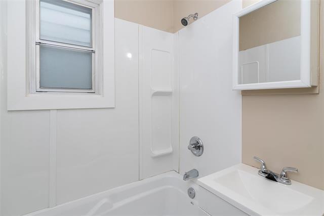 









435


Church

AVE,
Winnipeg,




MB
R2W 1C5

