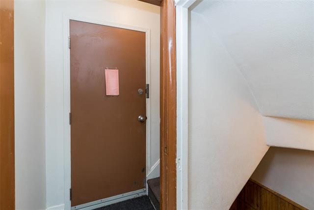 









435


Church

AVE,
Winnipeg,




MB
R2W 1C5

