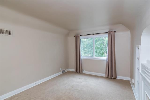 









435


Church

AVE,
Winnipeg,




MB
R2W 1C5

