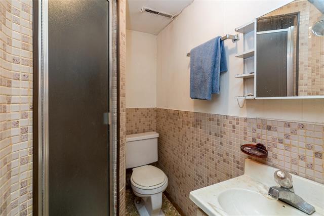 









435


Church

AVE,
Winnipeg,




MB
R2W 1C5

