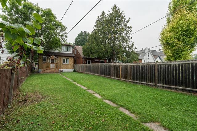 









435


Church

AVE,
Winnipeg,




MB
R2W 1C5

