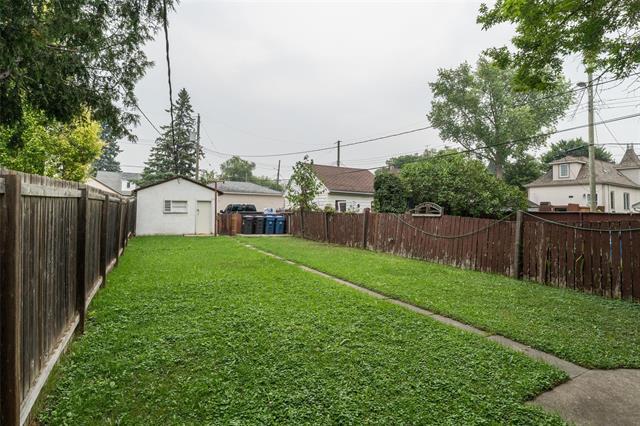 









435


Church

AVE,
Winnipeg,




MB
R2W 1C5

