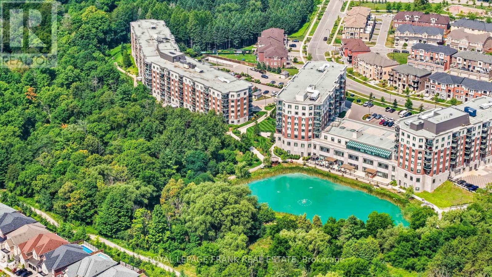 












320 - 420 WILLIAM GRAHAM DRIVE

,
Aurora,




Ontario
L4G1X4


