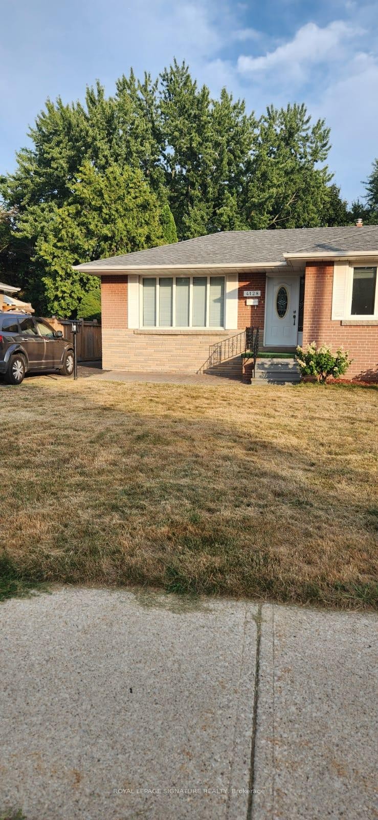 









4128


New

Street, Main,
Burlington,




ON
L7L 1S9

