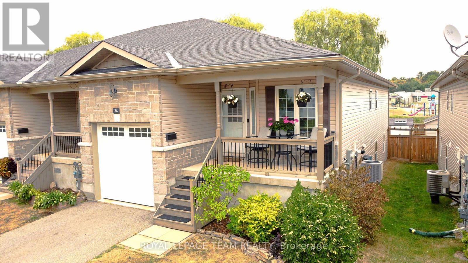 












13A CENTRE STREET N

,
Brockville,




Ontario
K6V5S6

