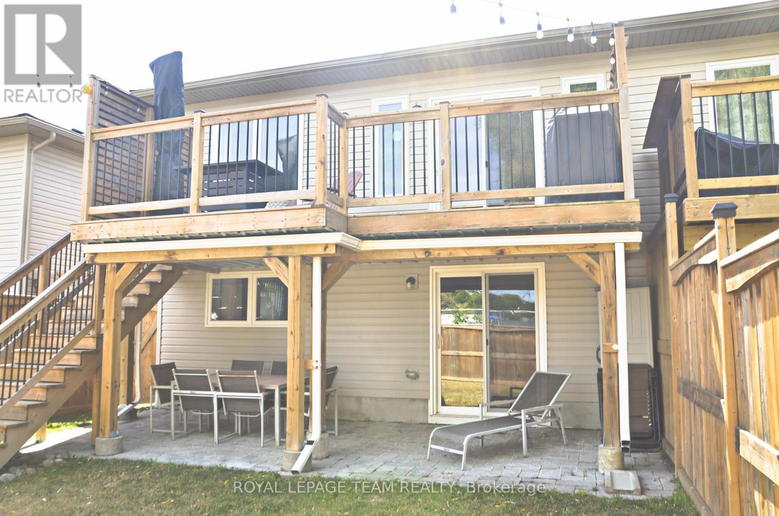 












13A CENTRE STREET N

,
Brockville,




Ontario
K6V5S6

