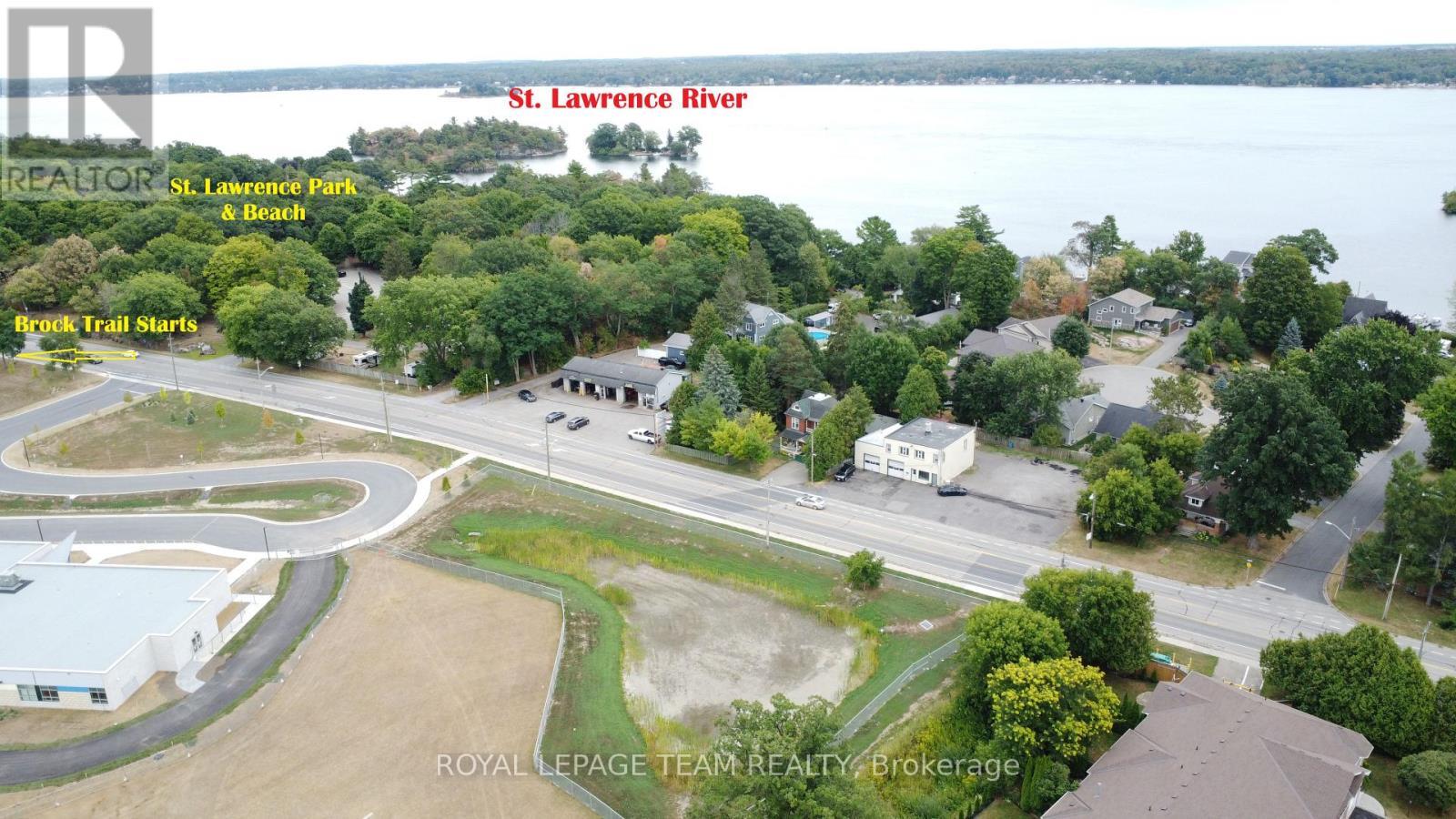 












13A CENTRE STREET N

,
Brockville,




Ontario
K6V5S6

