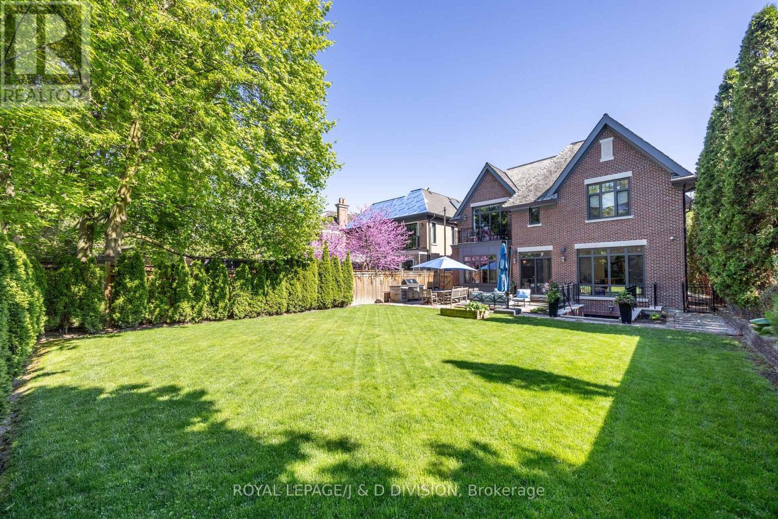 












162 DAWLISH AVENUE

,
Toronto,




Ontario
M4N1H5

