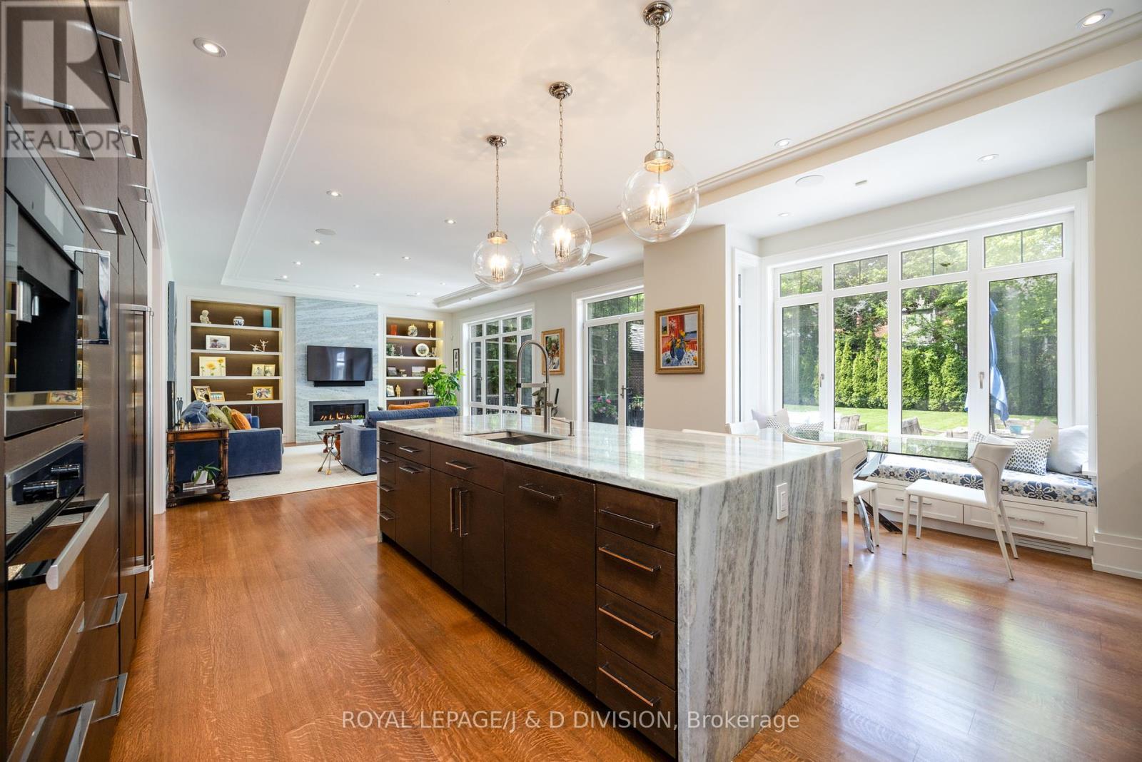 












162 DAWLISH AVENUE

,
Toronto,




Ontario
M4N1H5


