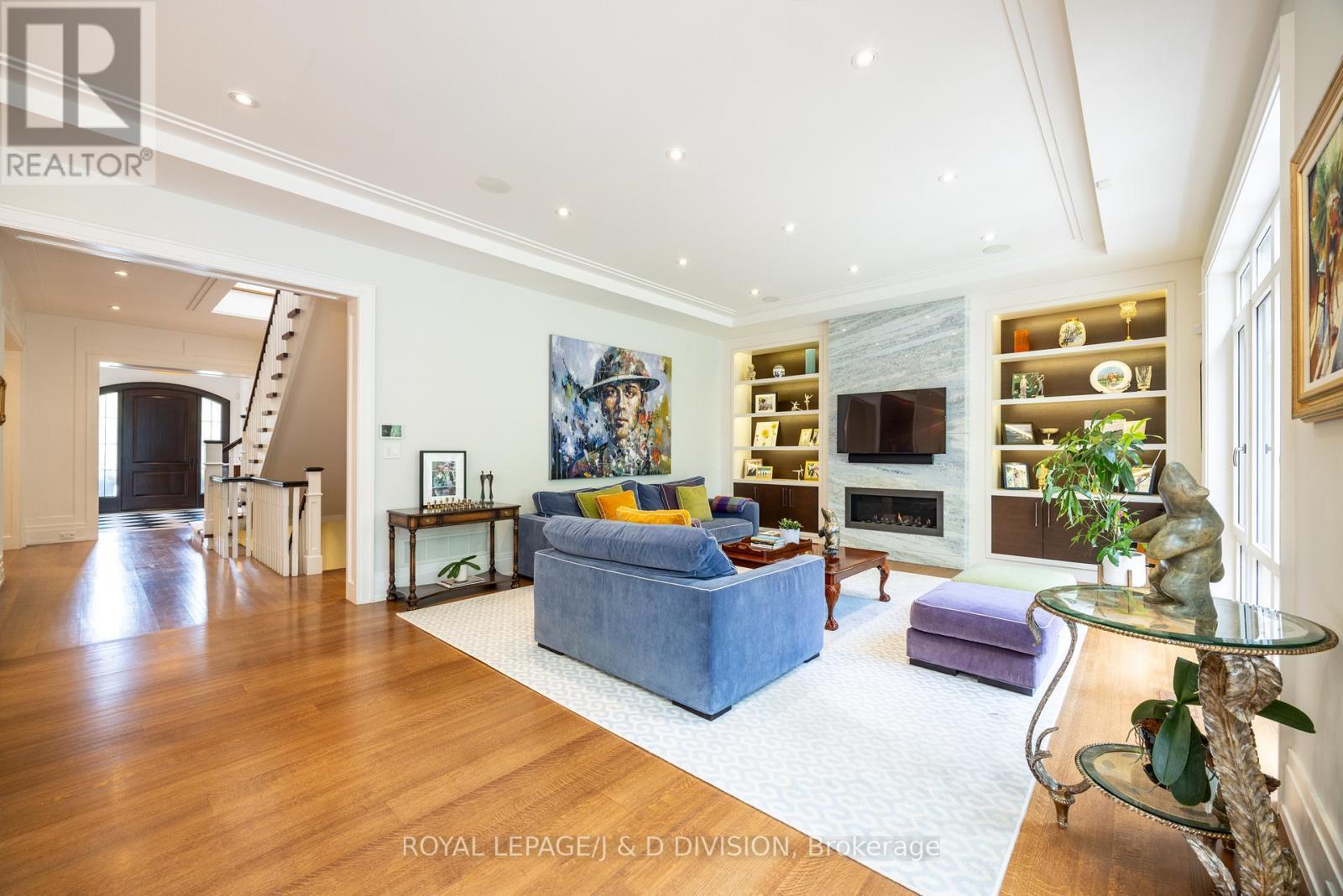 












162 DAWLISH AVENUE

,
Toronto,




Ontario
M4N1H5


